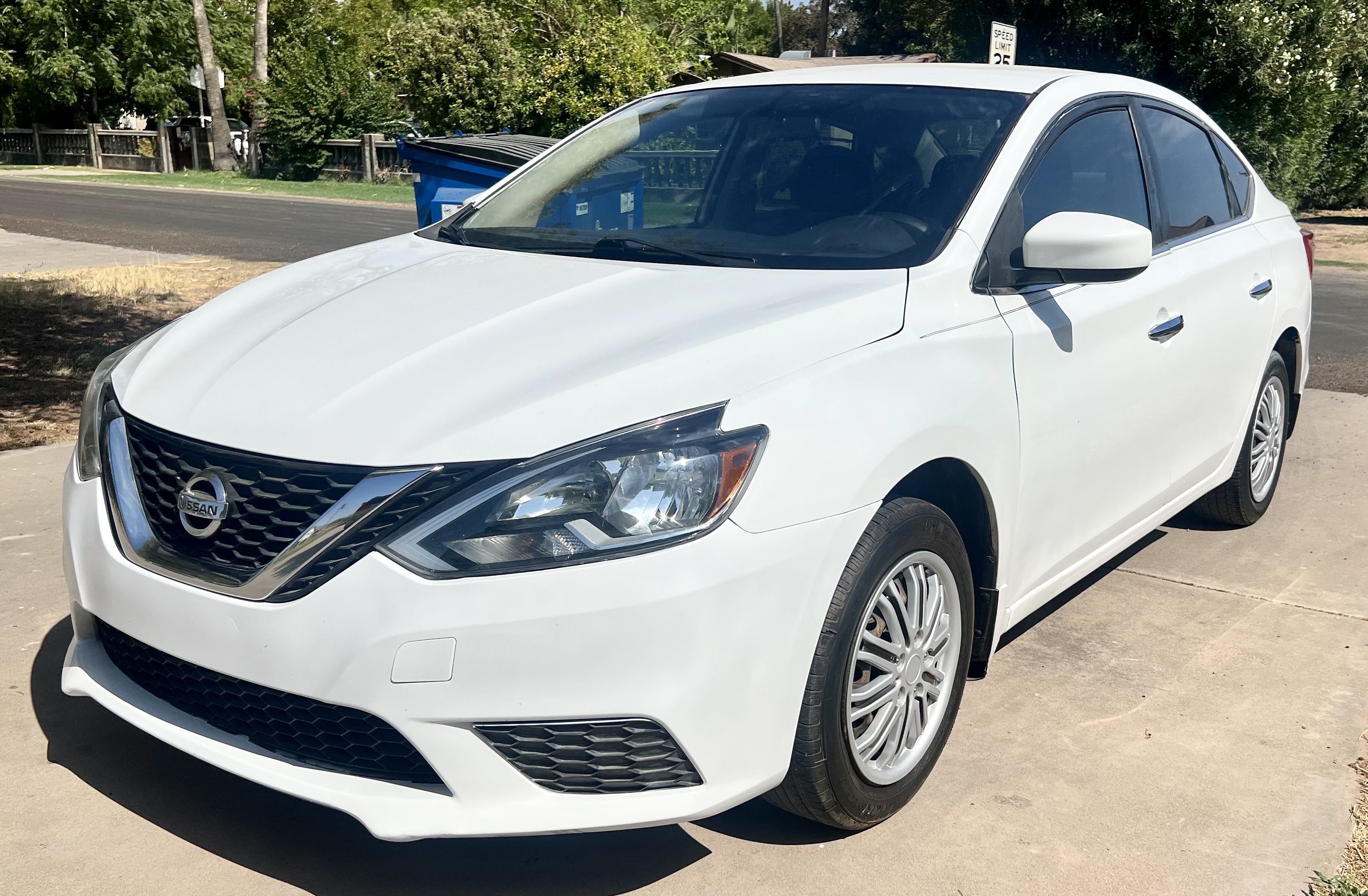 2016 nissan sentra kelley blue book