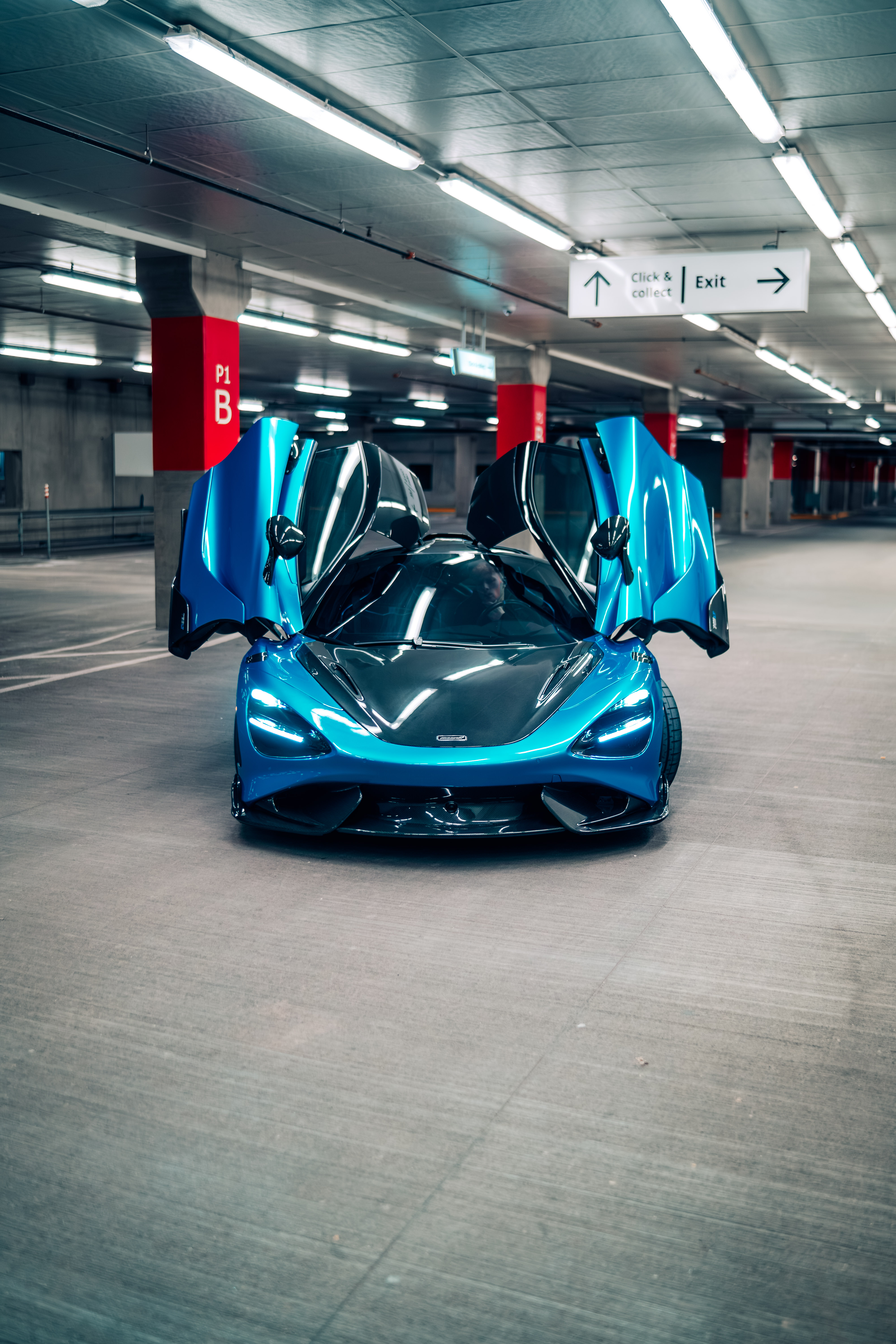 Used 2021 McLaren 765LT photo 8
