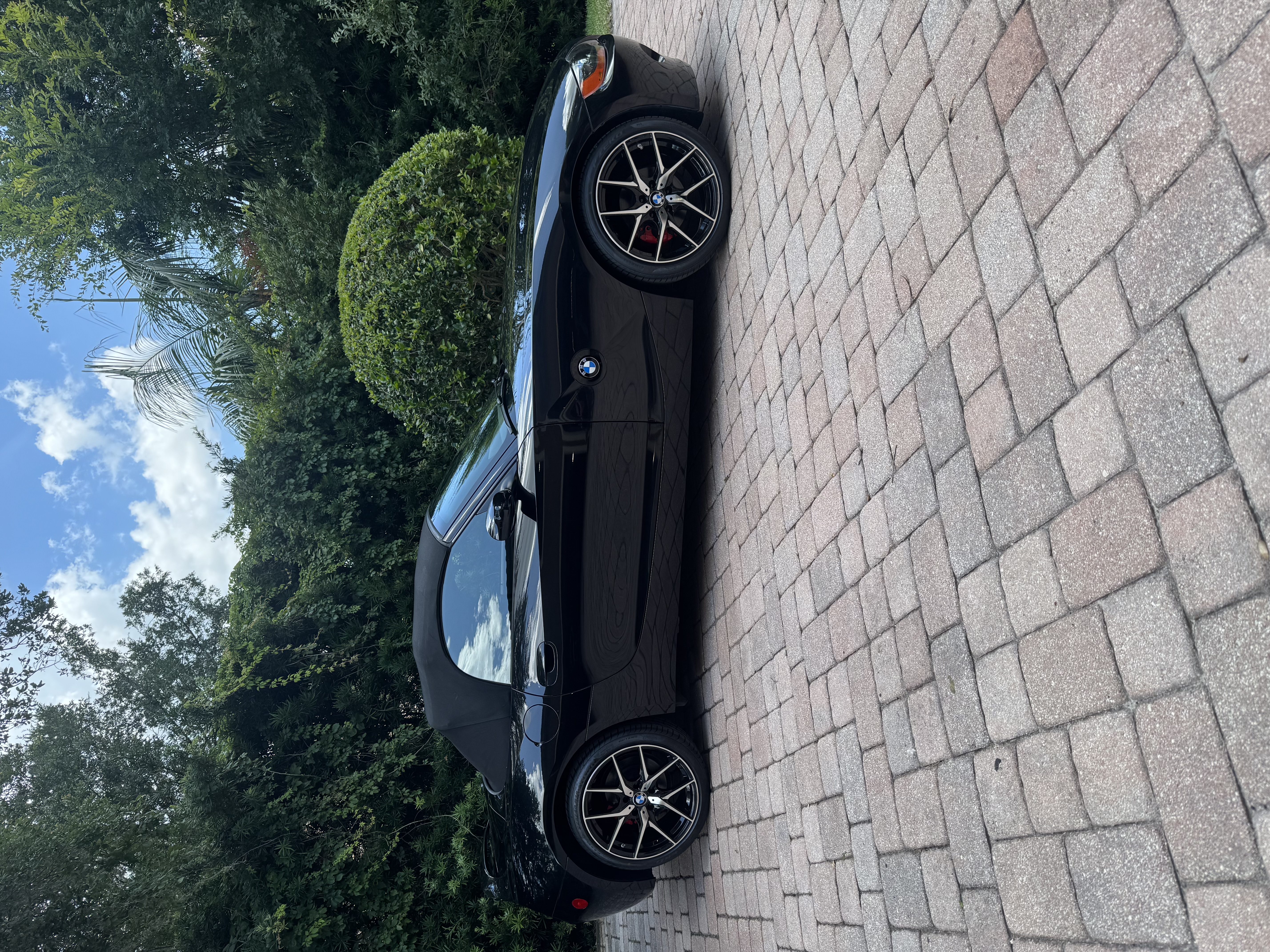 Used 2004 BMW Z4 2.5i