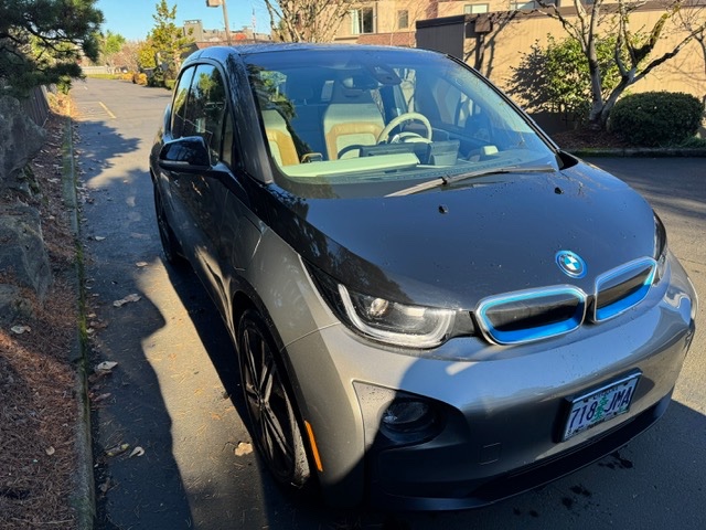 2016 BMW i3 w/ Range Extender