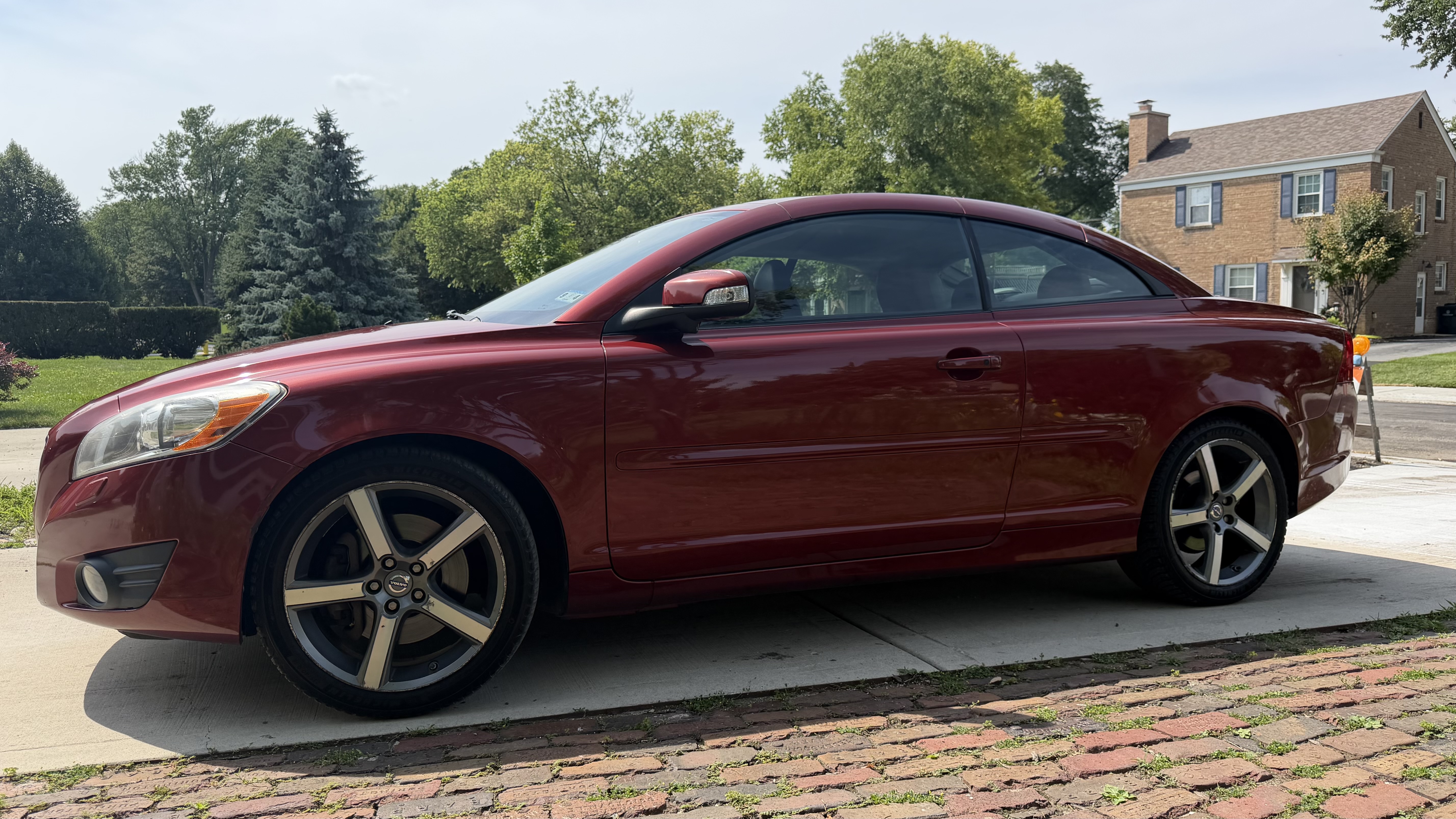 Used 2012 Volvo C70 T5