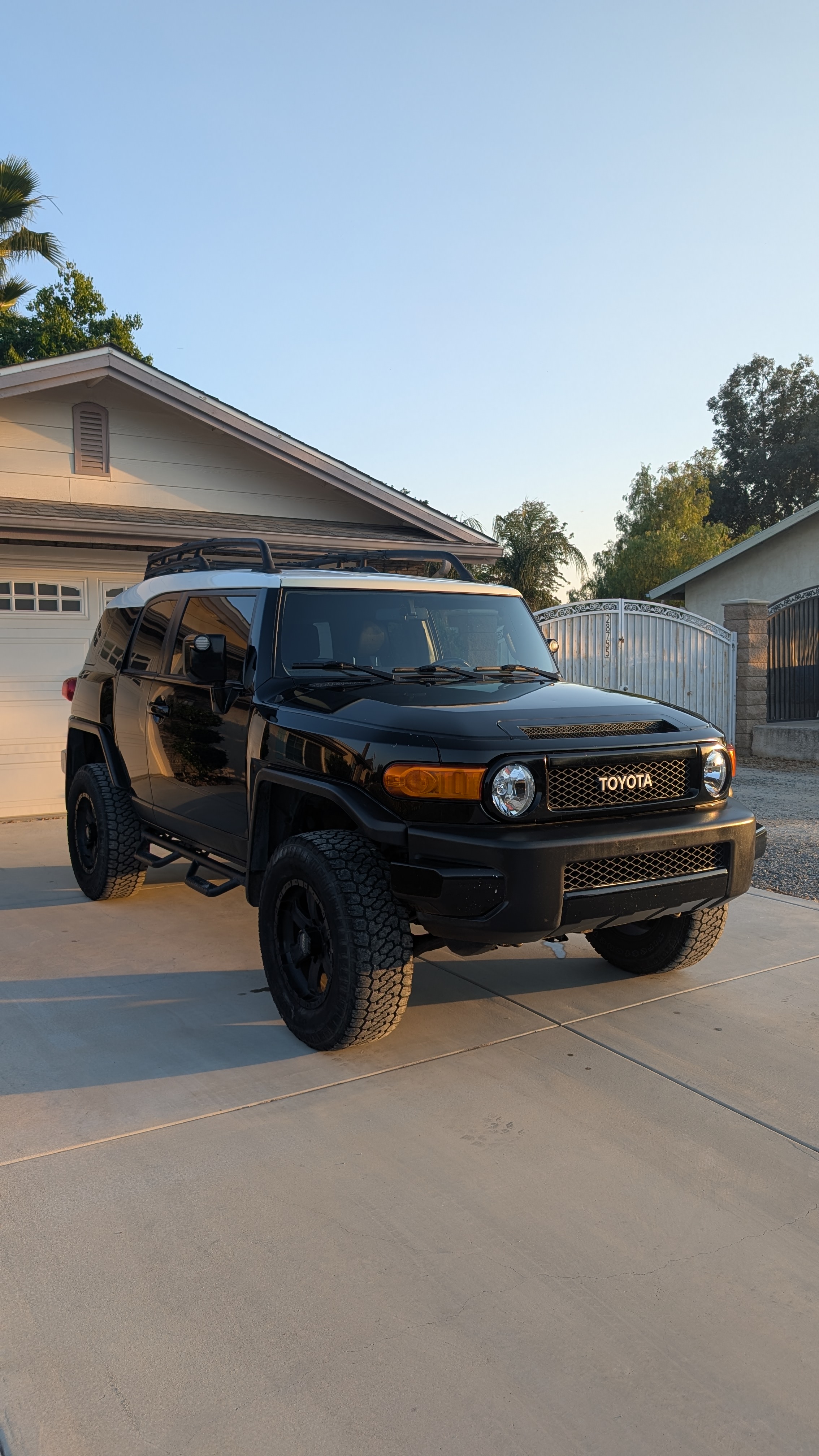 Used 2011 Toyota FJ Cruiser 4WD w/ Convenience Pkg