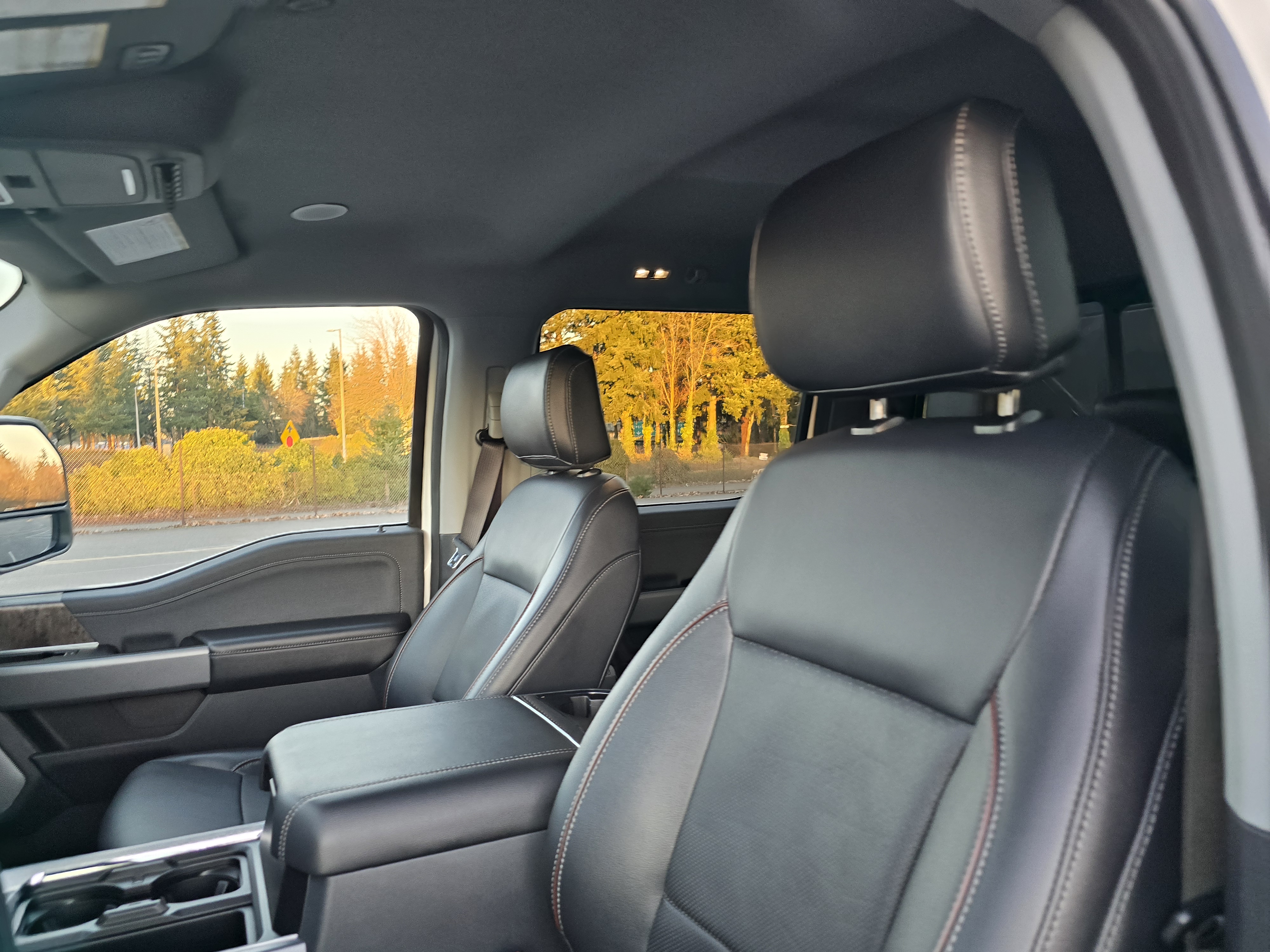 2024 Ford F350 Lariat