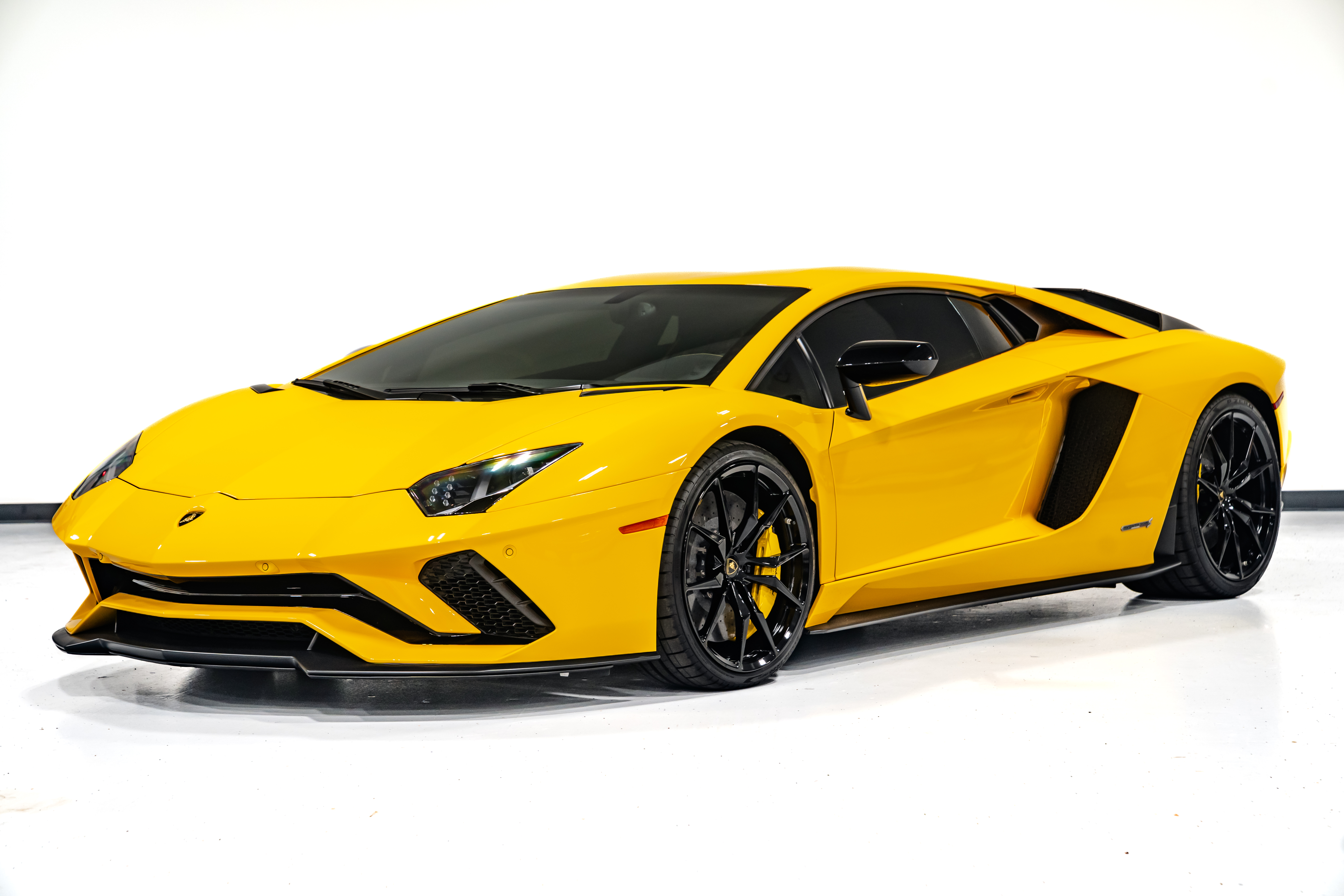 Used 2018 Lamborghini Aventador S