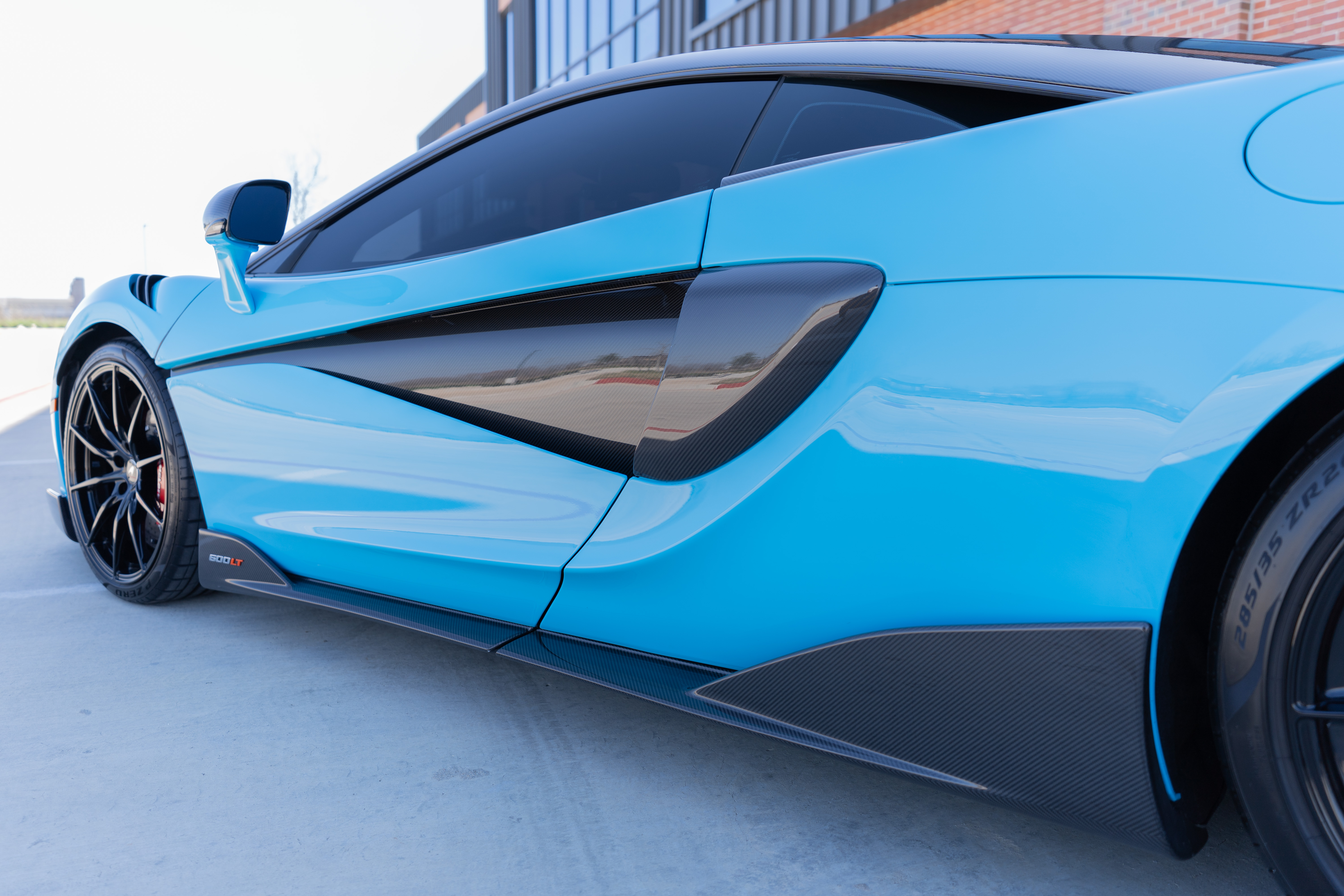 Used 2019 McLaren 600LT photo 4