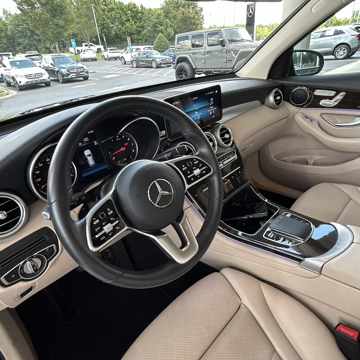 2022 Mercedes-Benz GLC 300