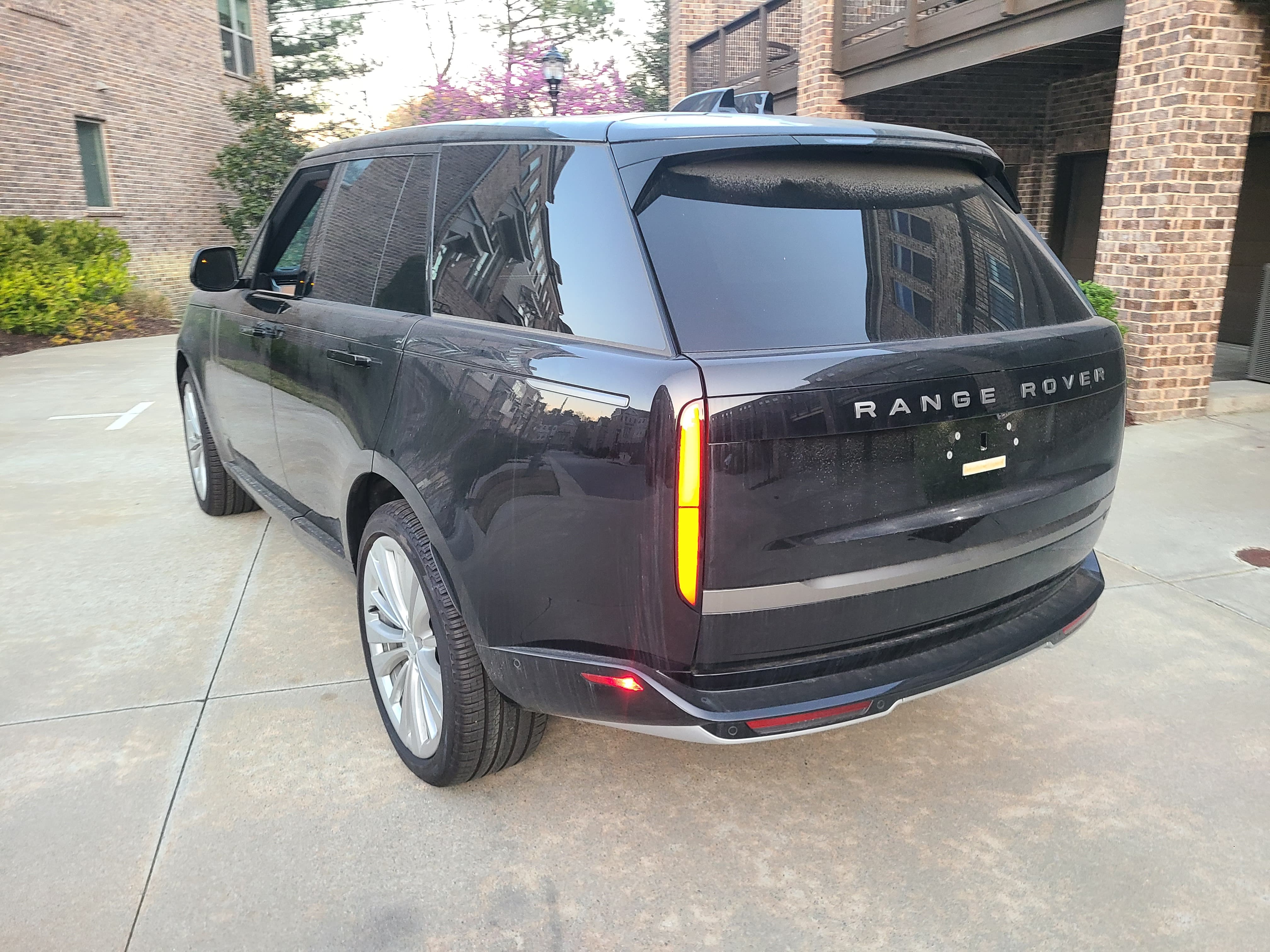 2024 Land Rover Range Rover SE