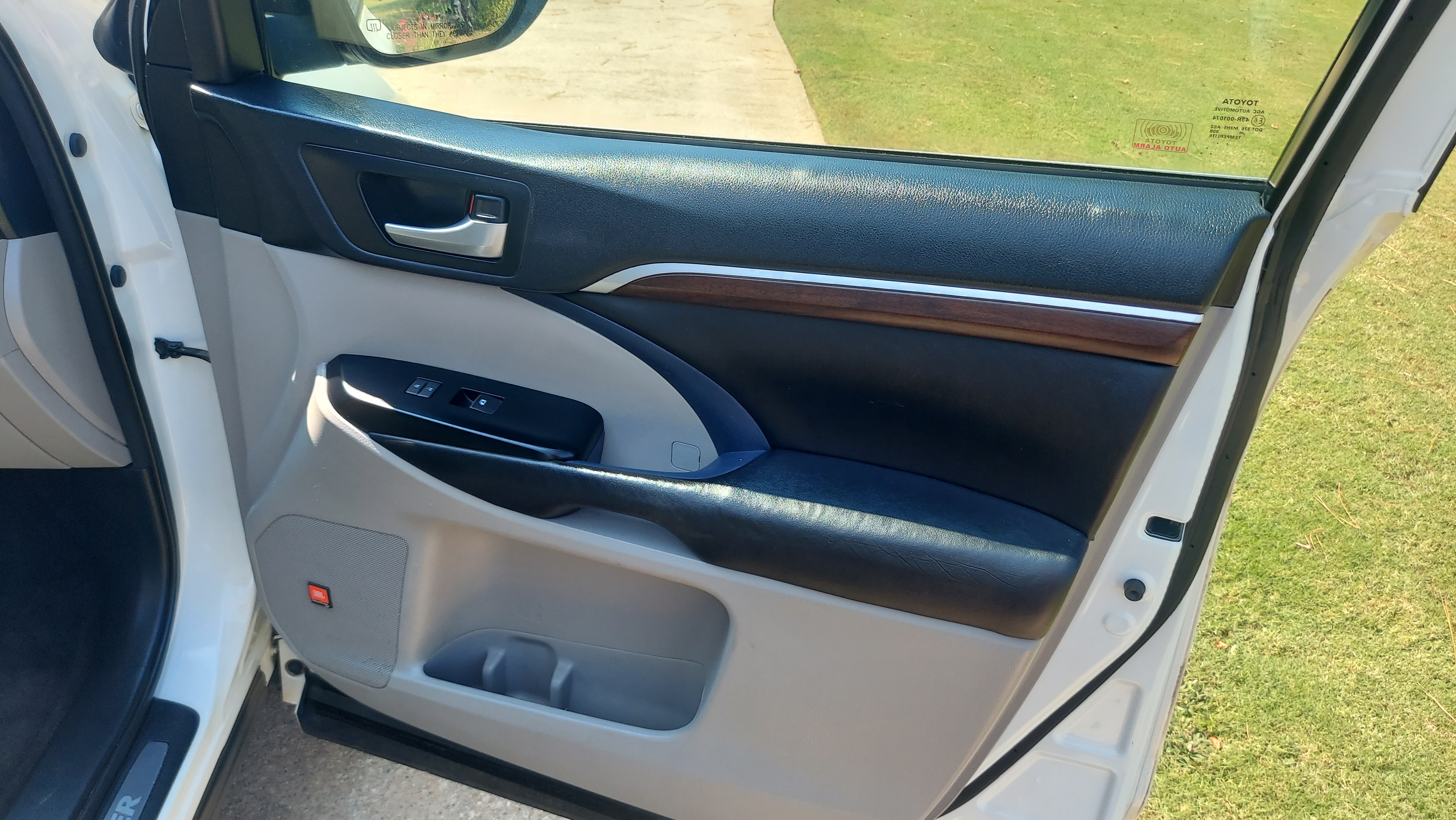 2016 Toyota Highlander Limited Platinum