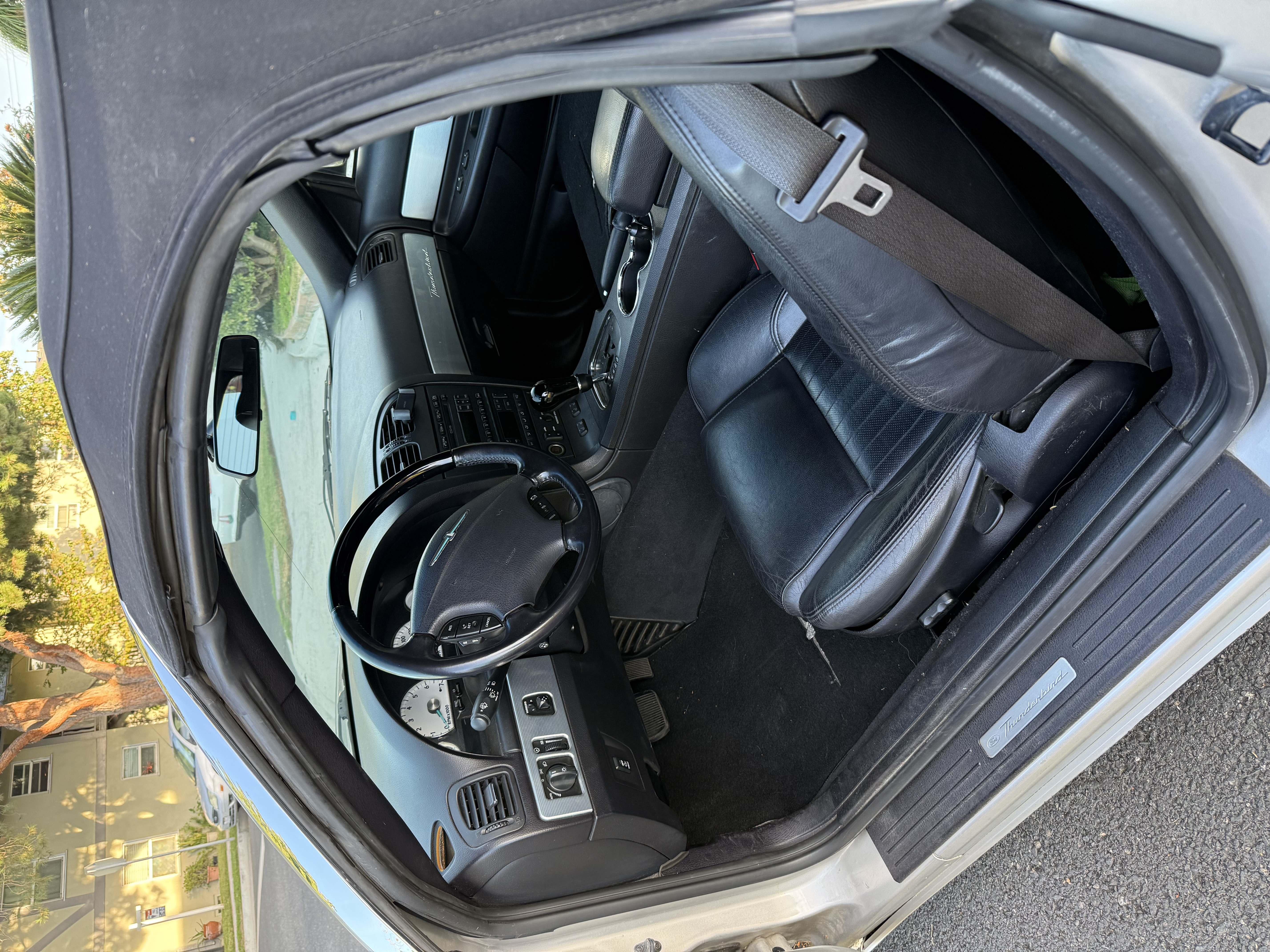 2004 Ford Thunderbird