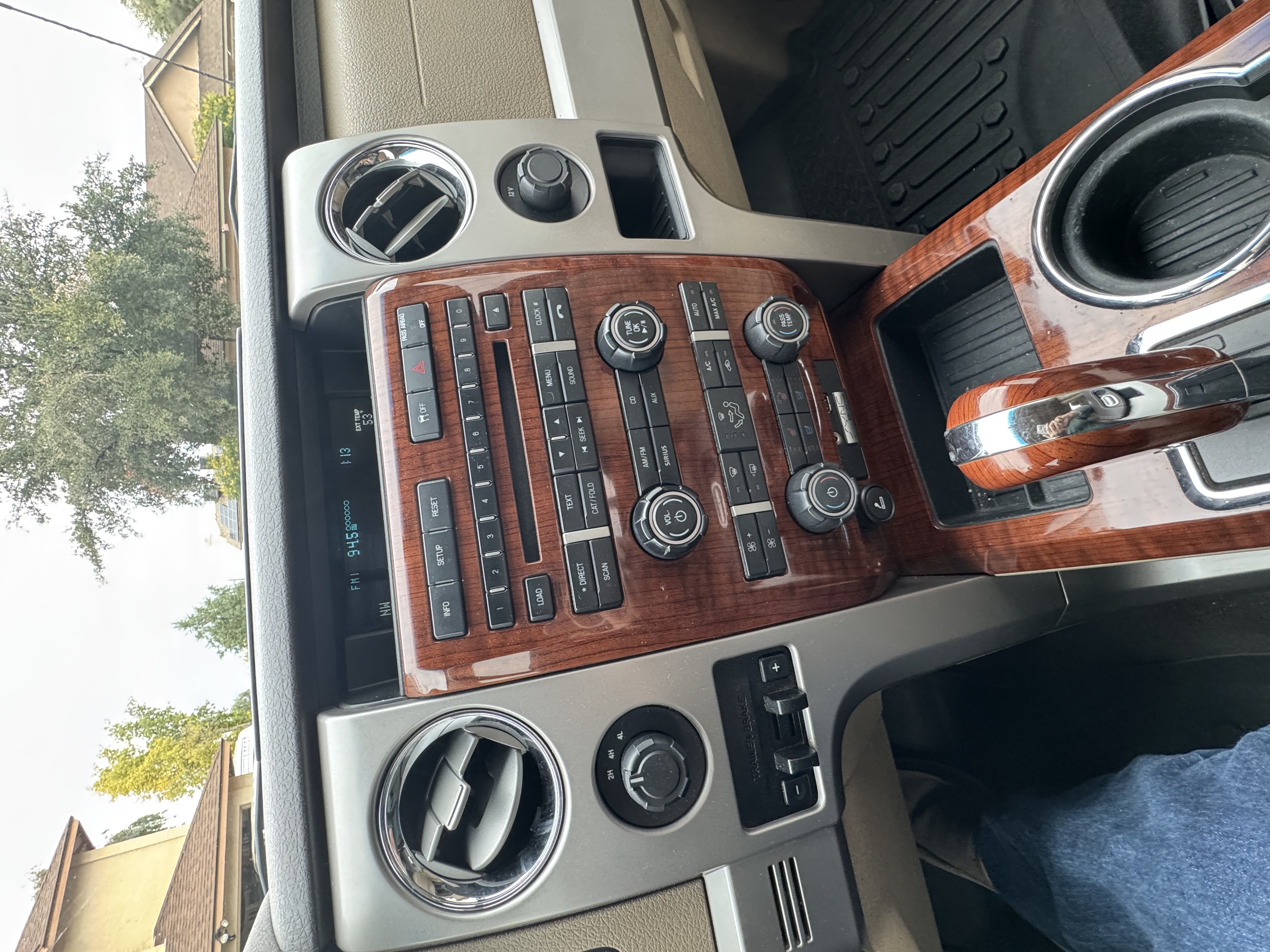 2010 Ford F150 Lariat