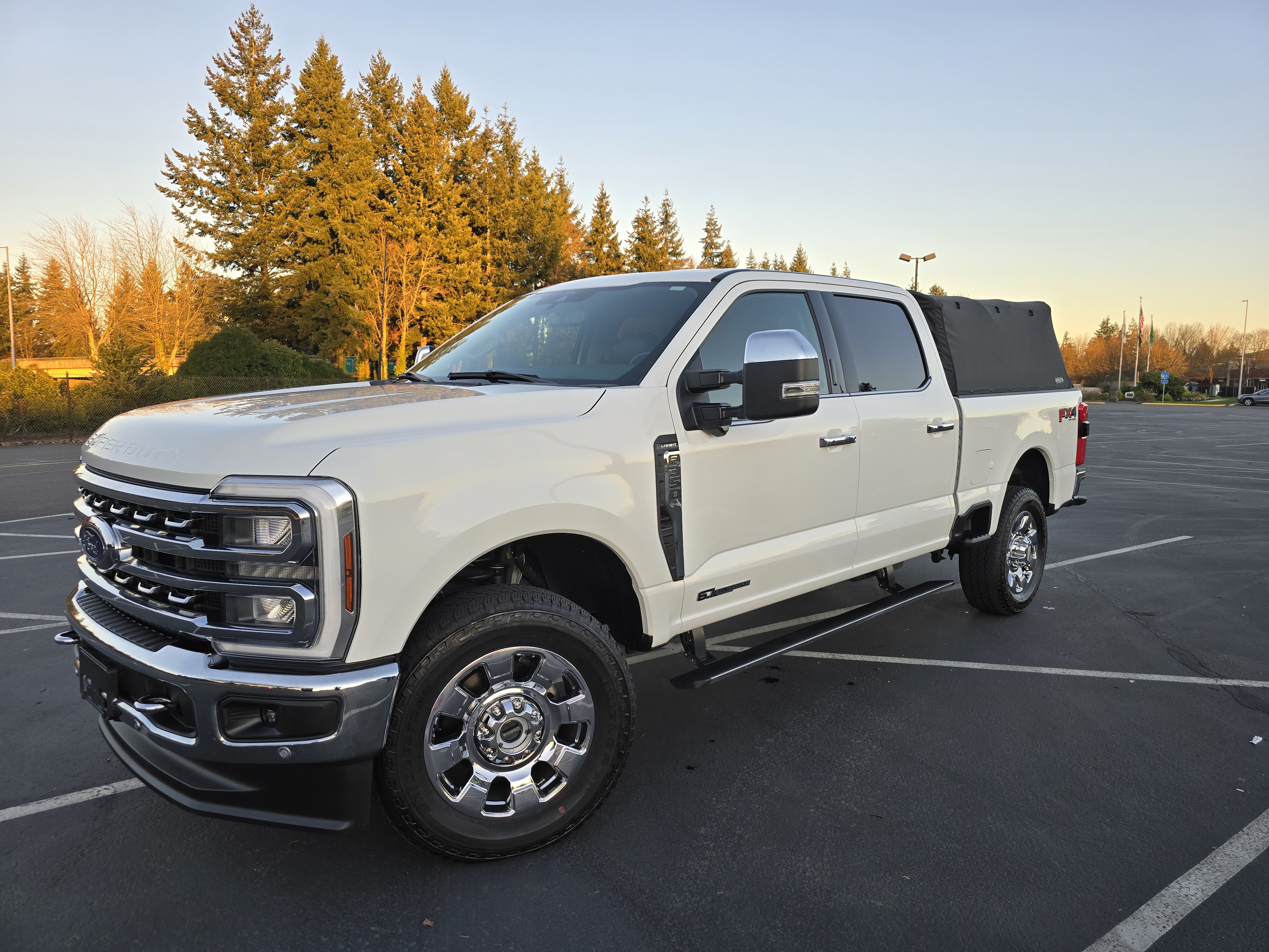 2024 Ford F350 Lariat