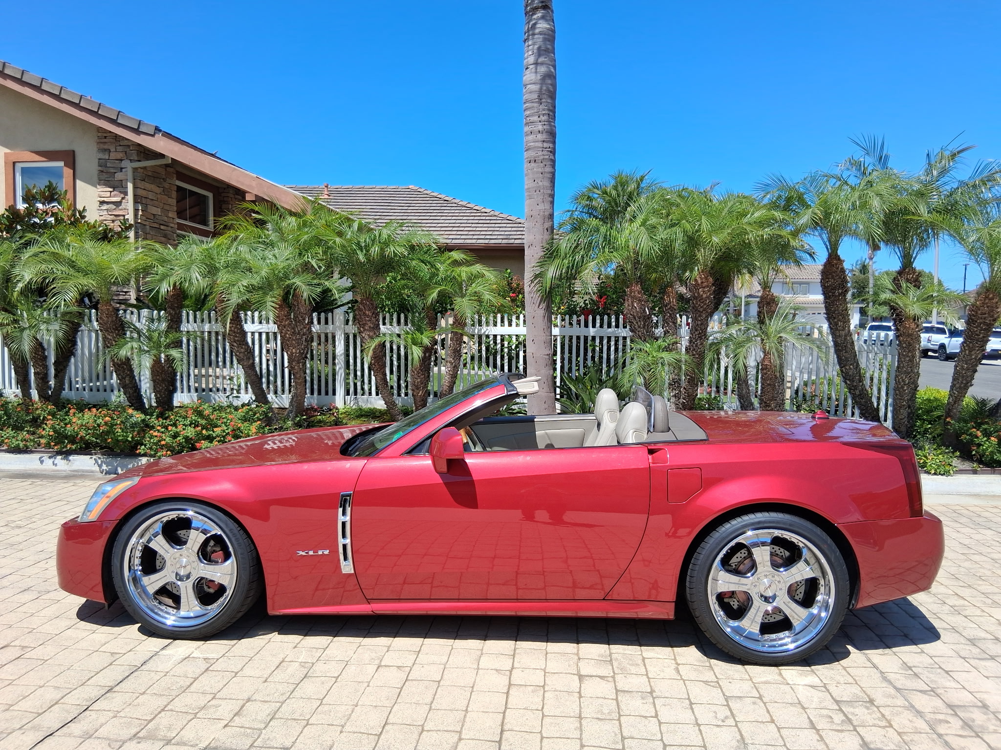 Used 2005 Cadillac XLR