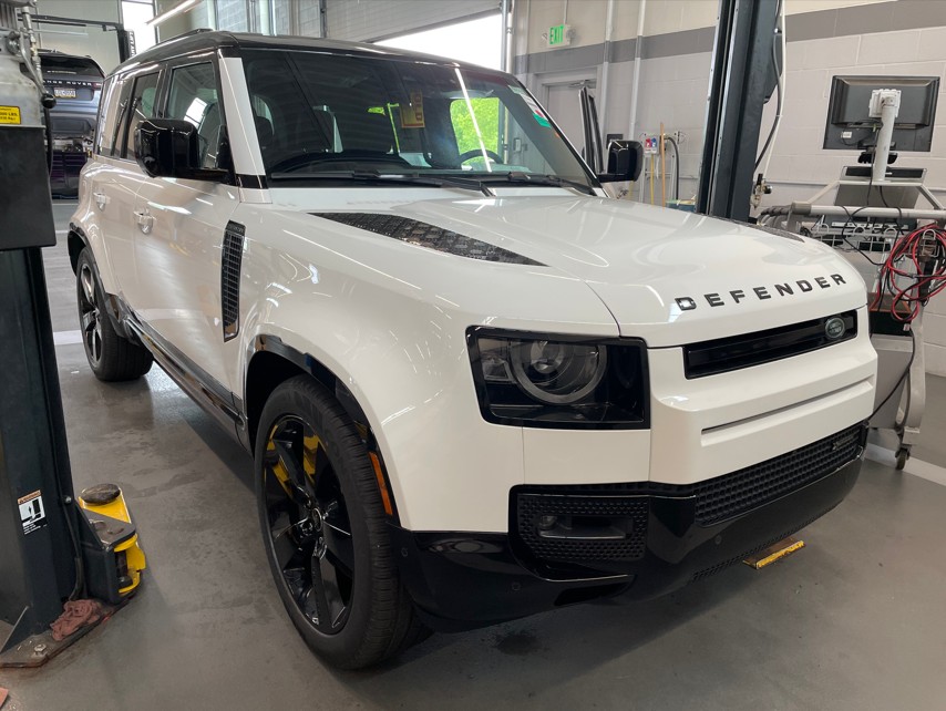 2023 Land Rover Defender 110 X-Dynamic SE