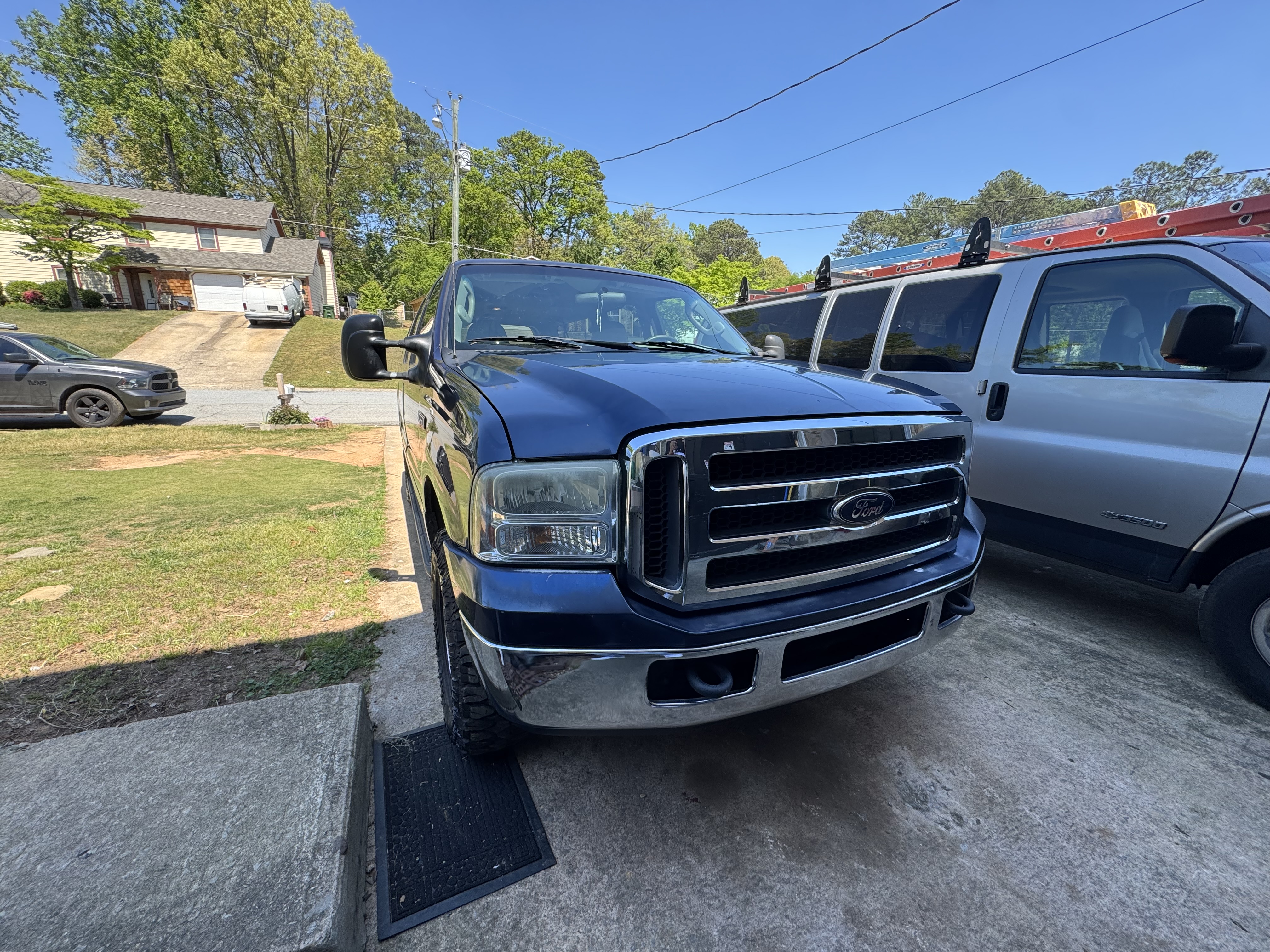 2005 Ford Excursion XLT
