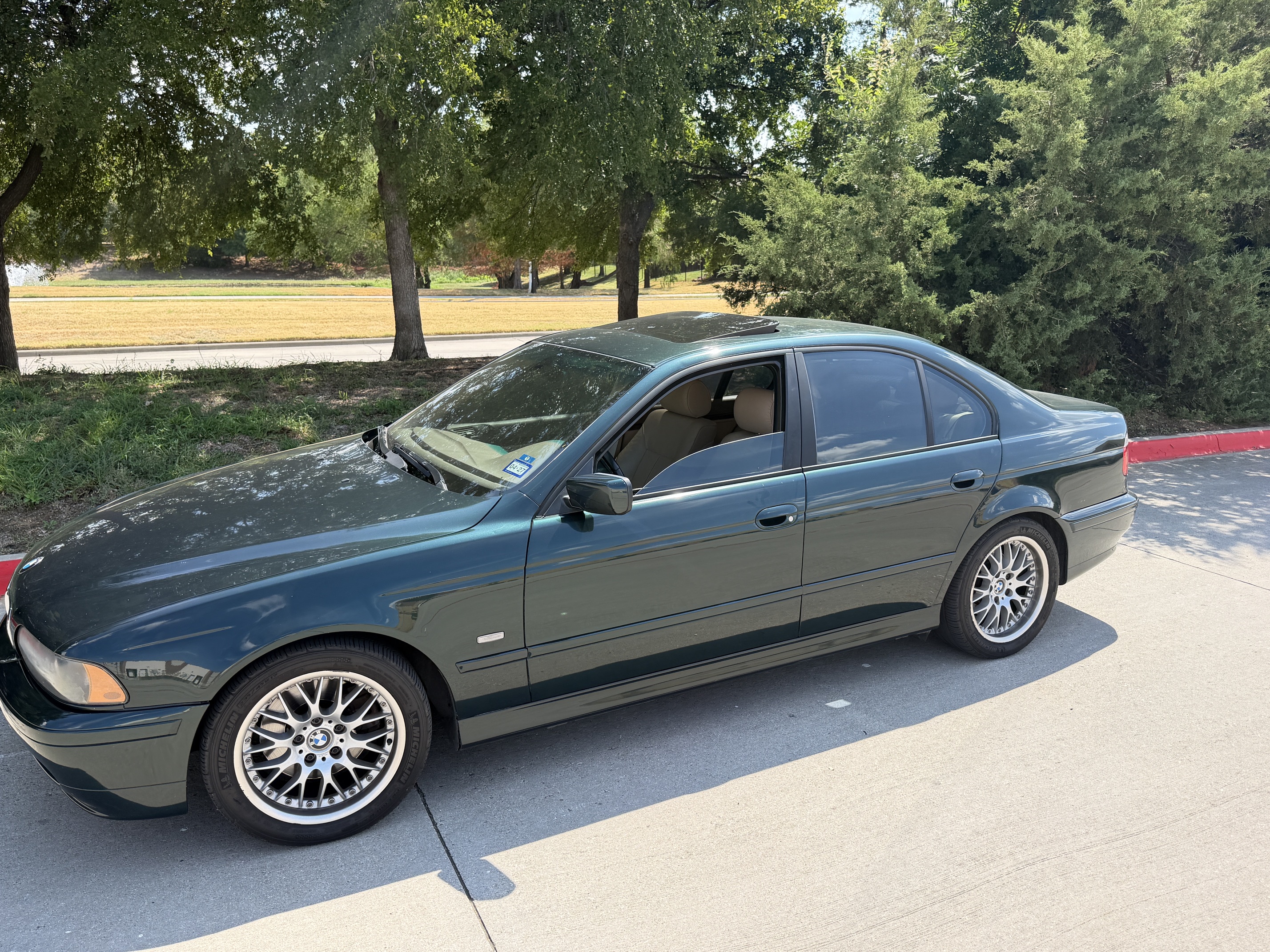 2001 BMW 5 Series 530i