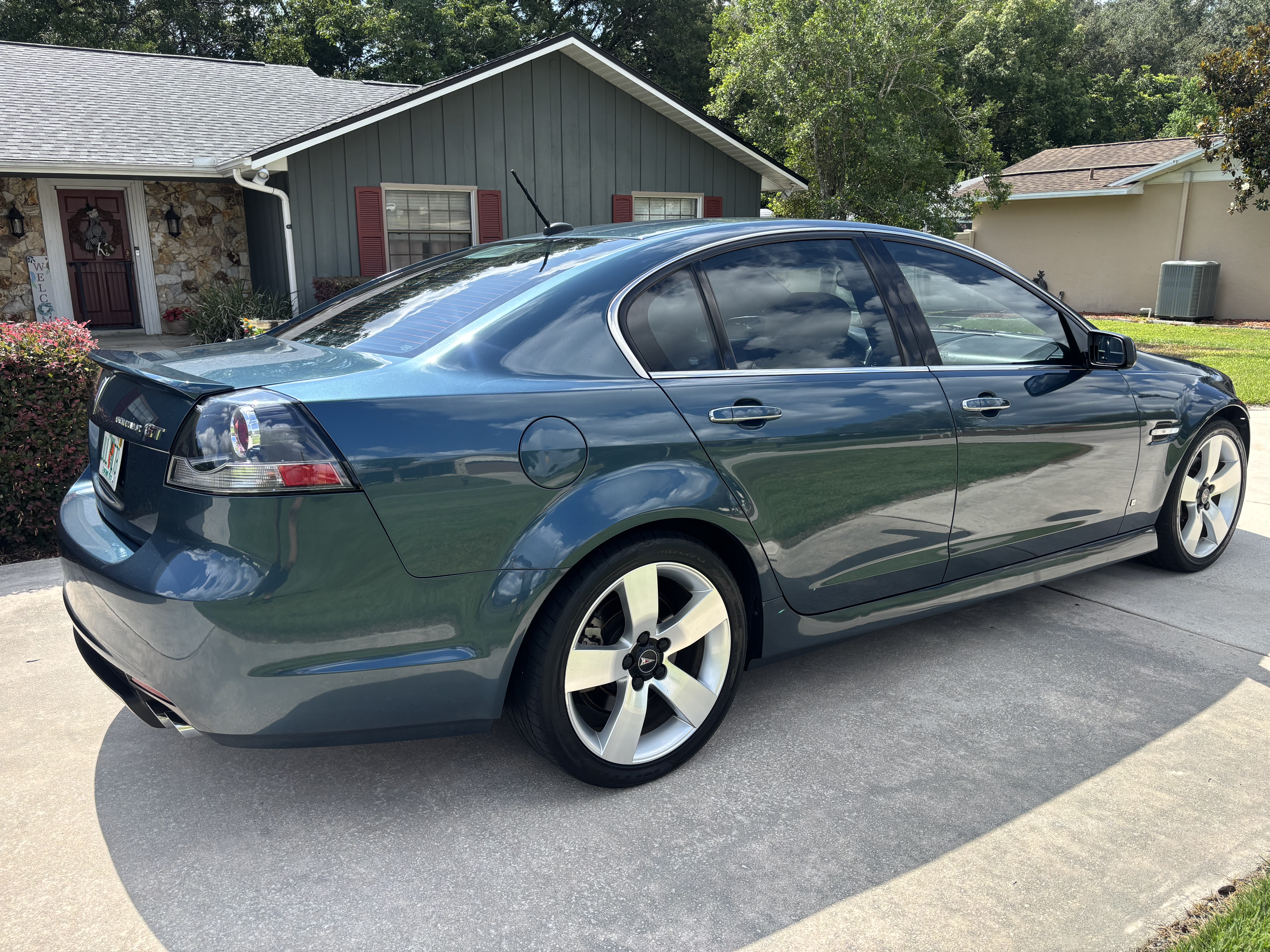 Used 2009 Pontiac G8 GT w/ Premium Package