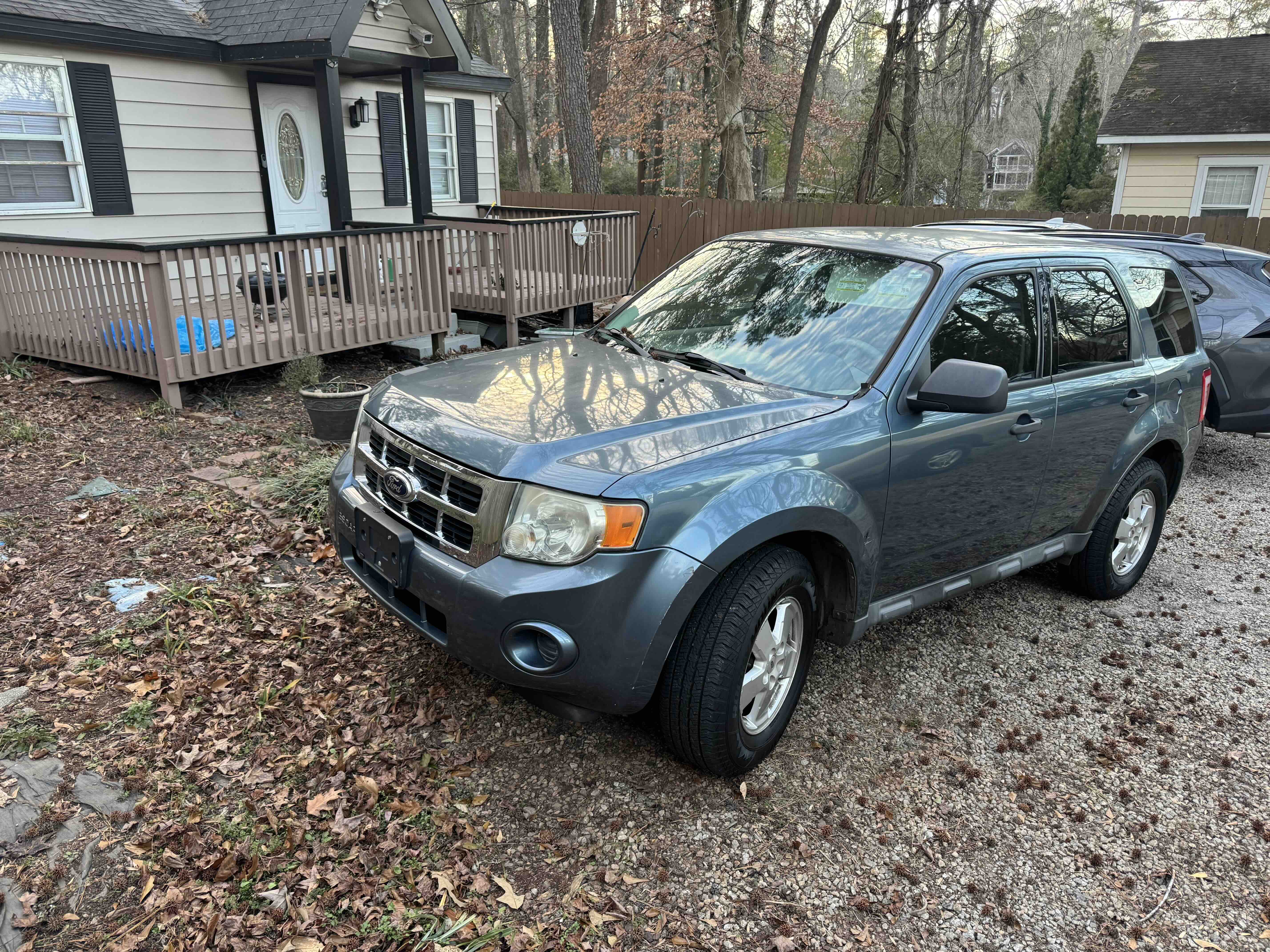 2010 Ford Escape XLS