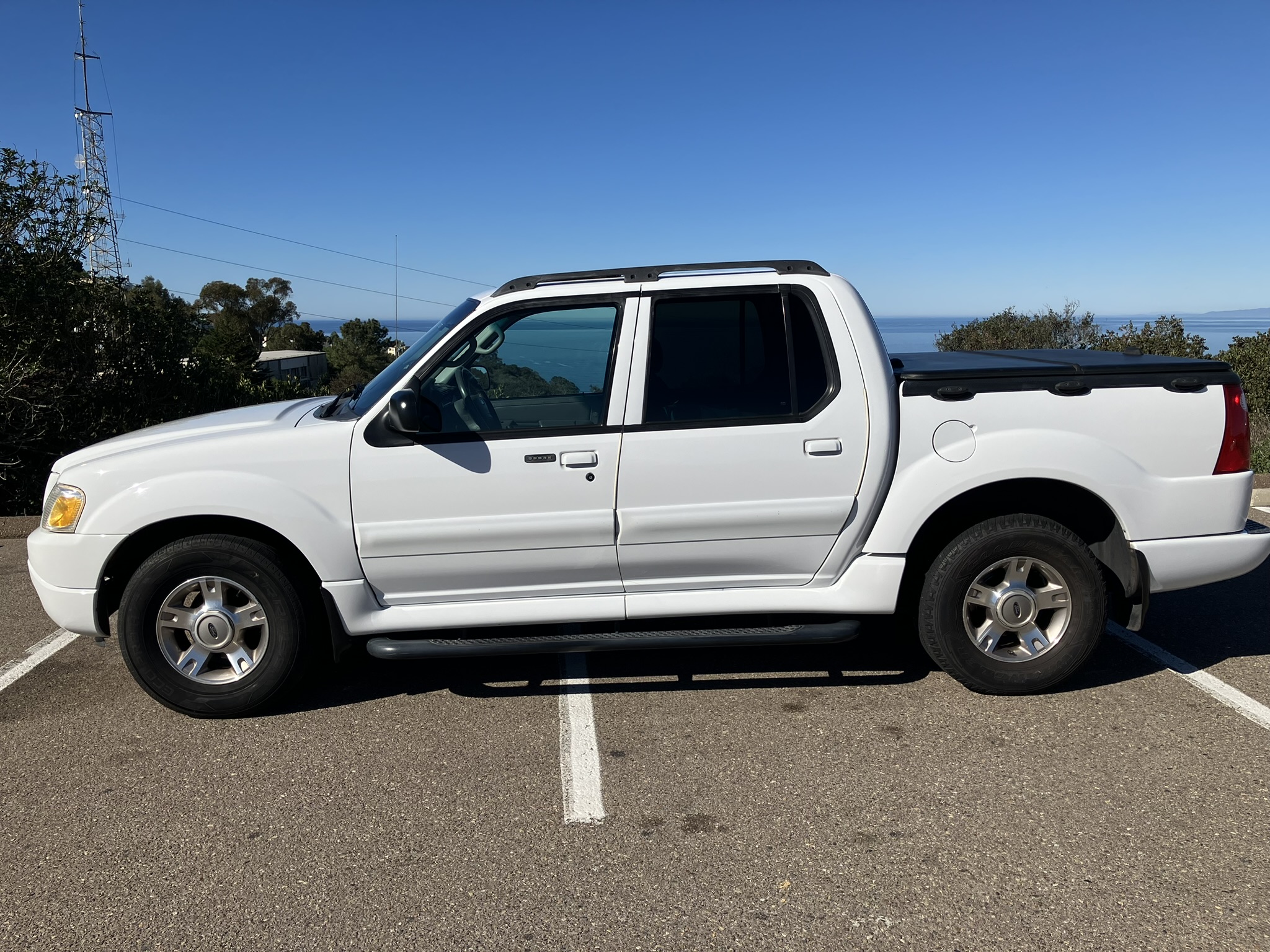 2004 Ford Explorer Sport Trac XLT