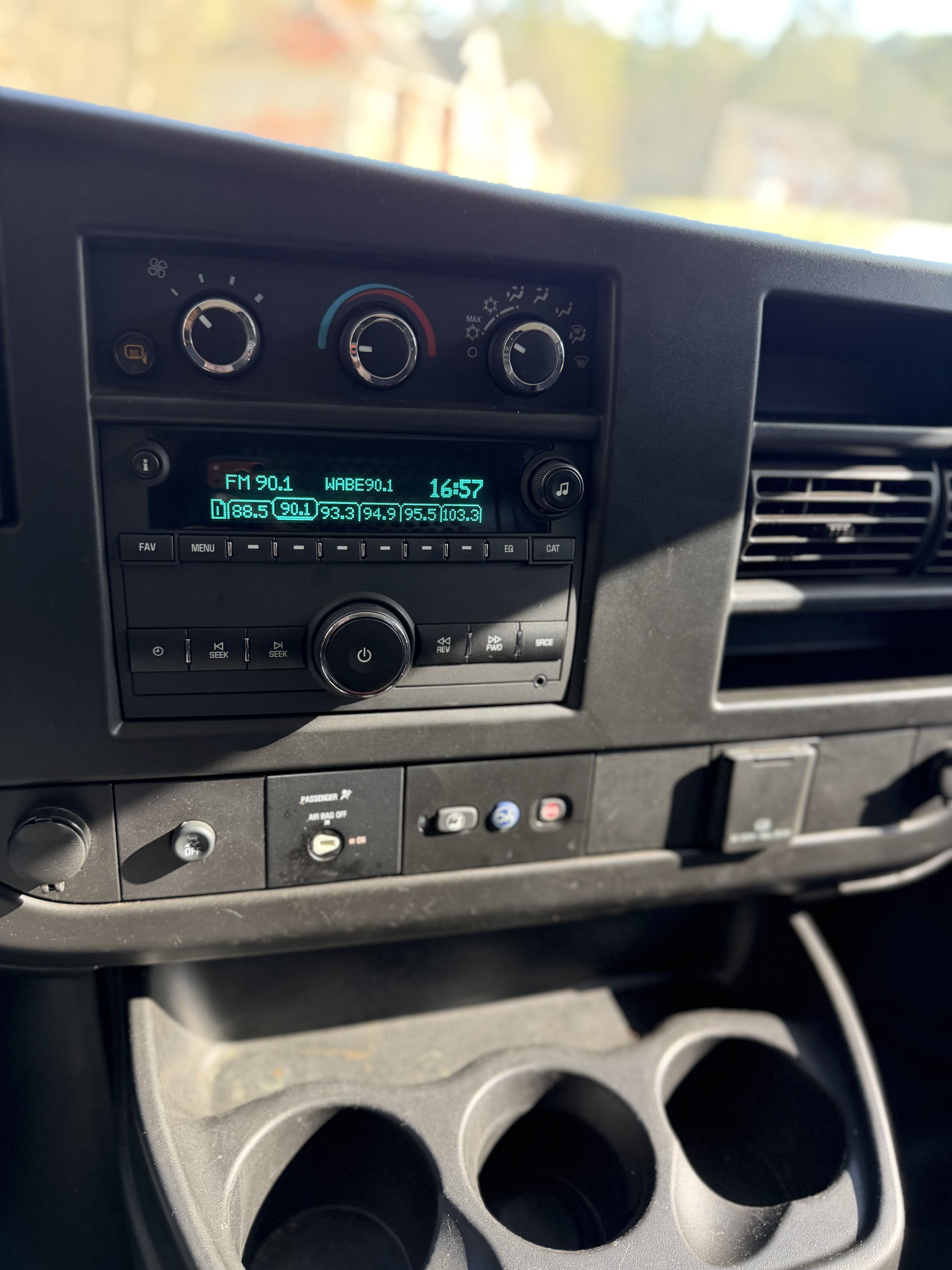 2021 GMC Savana 2500