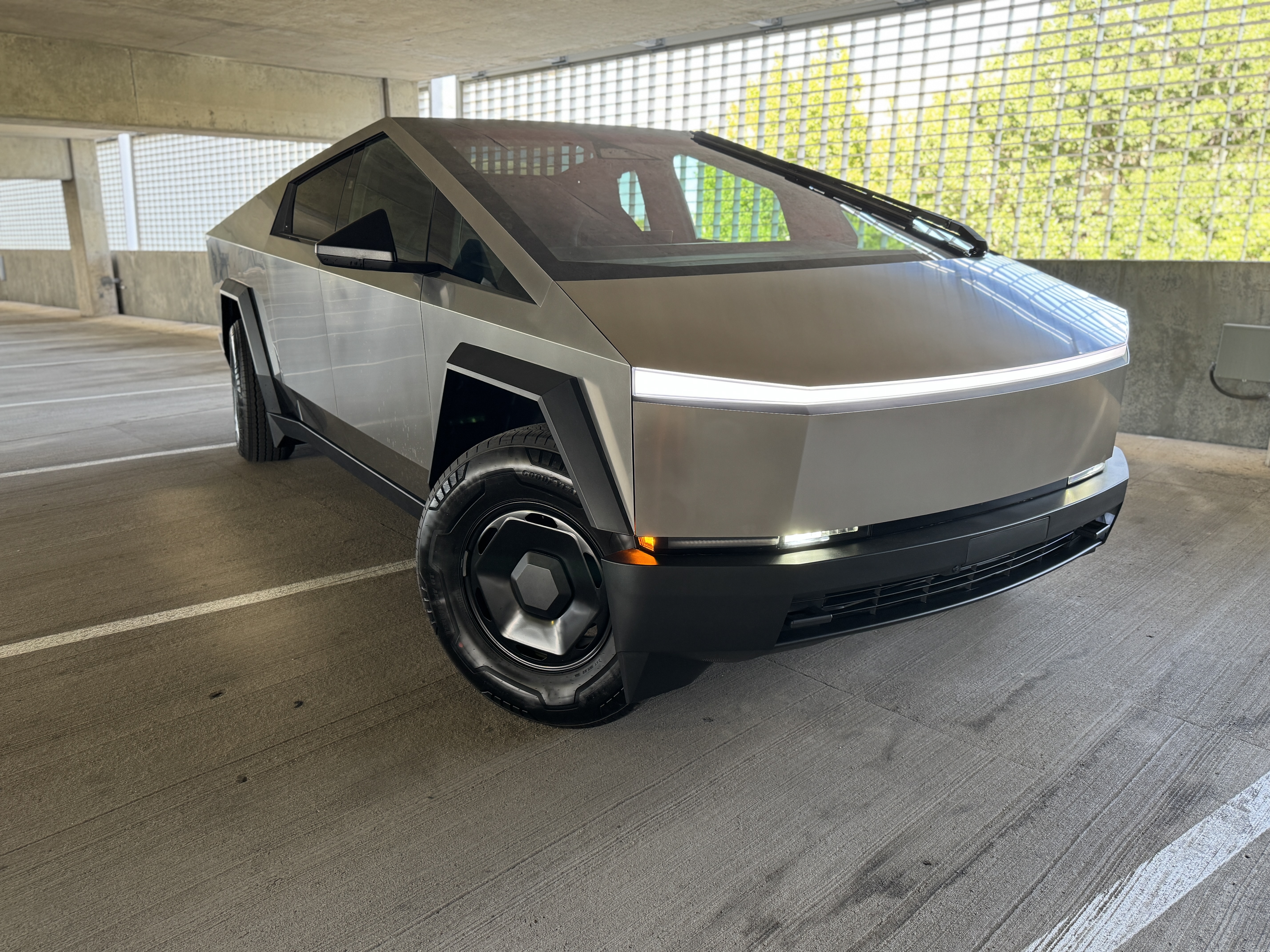 2026 Tesla Cybertruck Base