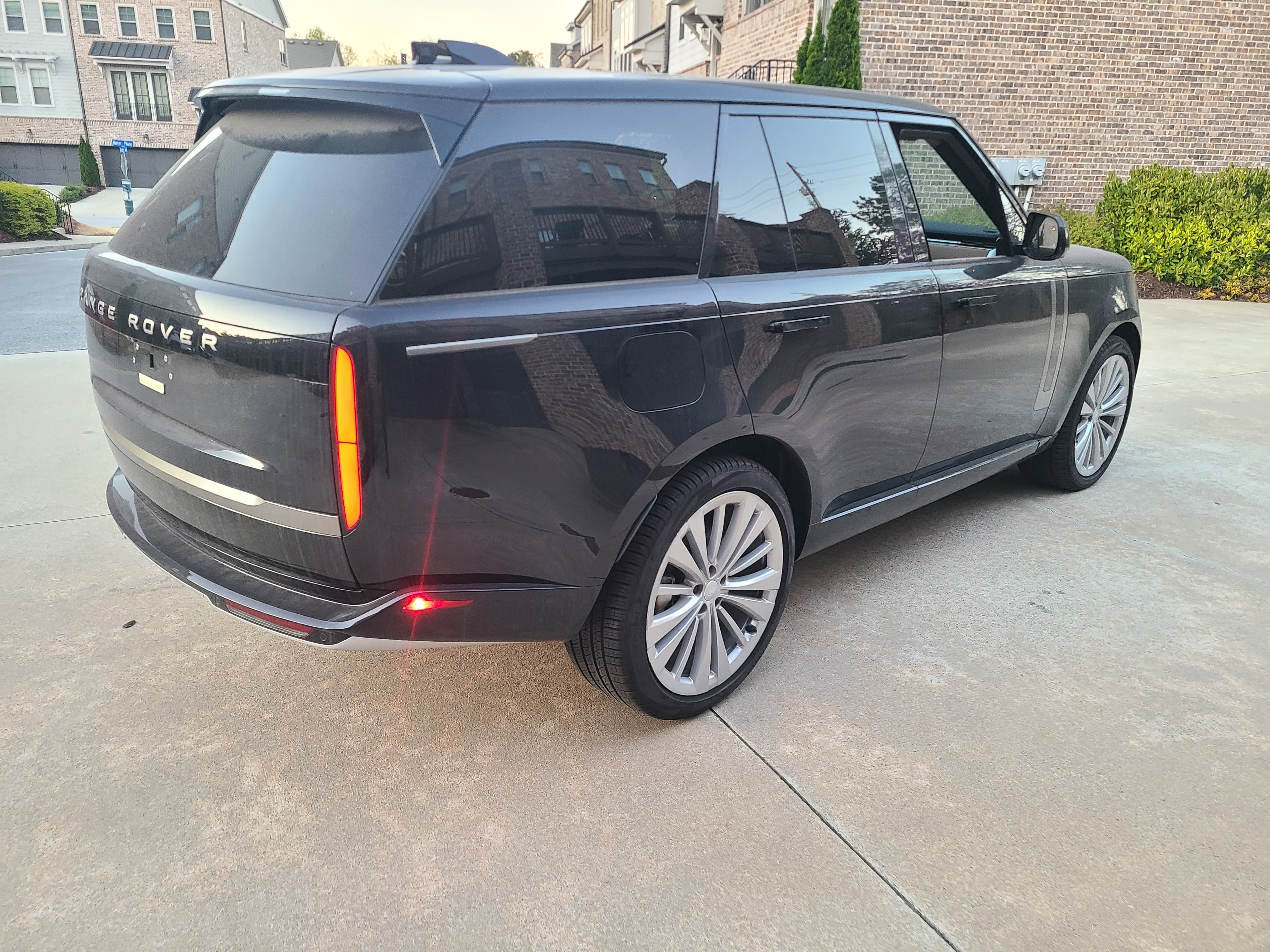 2024 Land Rover Range Rover SE