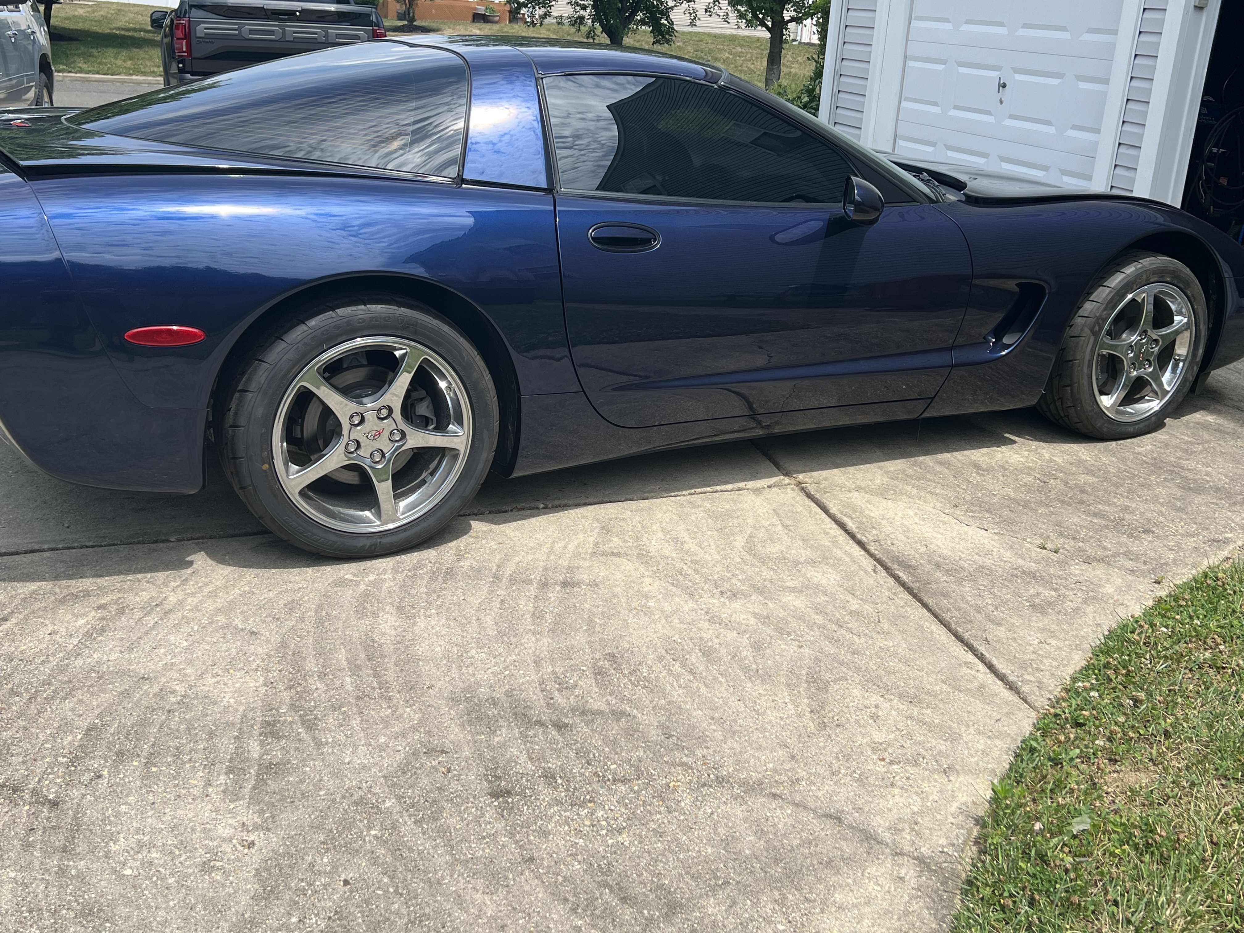 Used 2000 Chevrolet Corvette Coupe