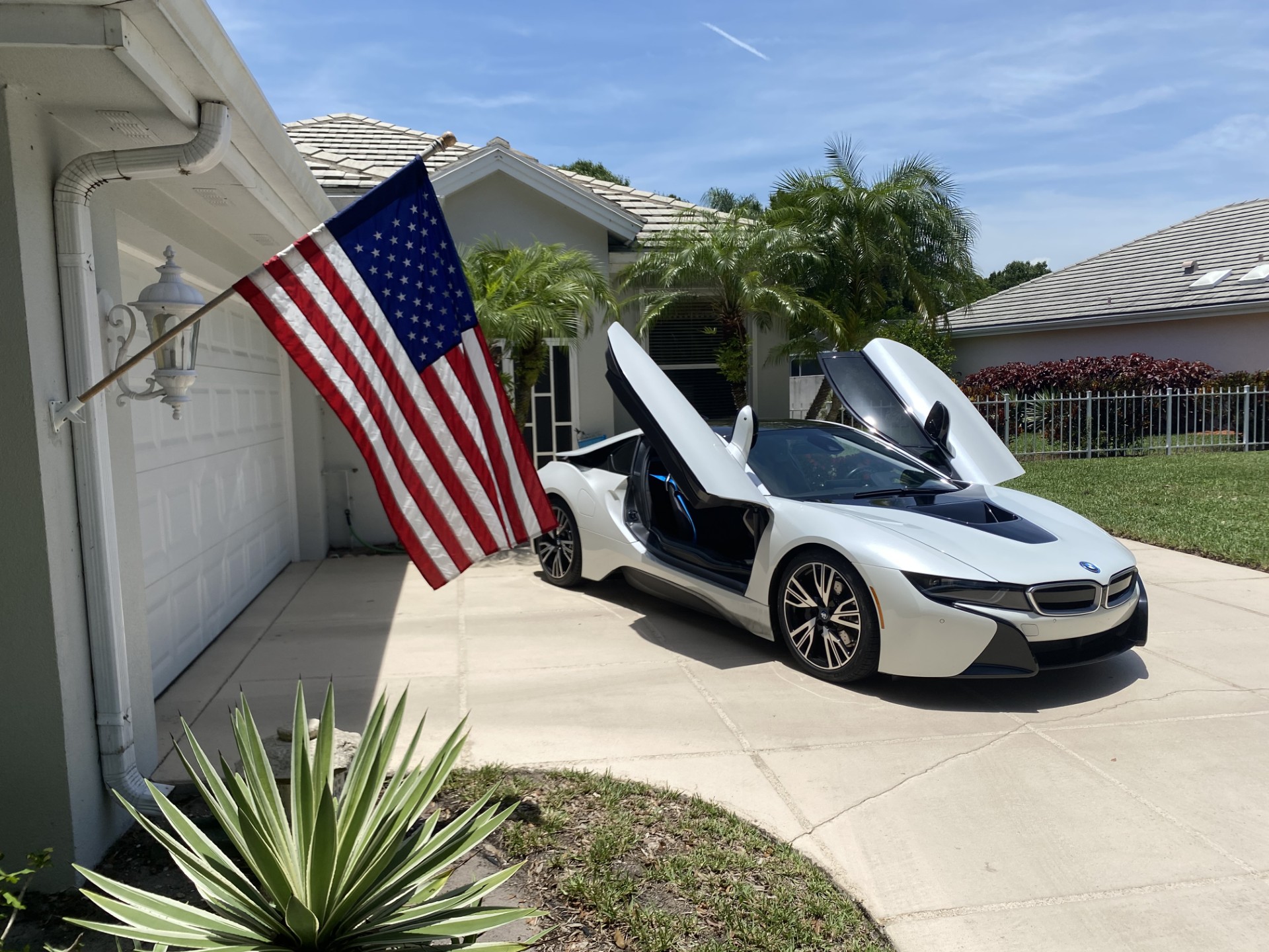 Used 2015 BMW i8