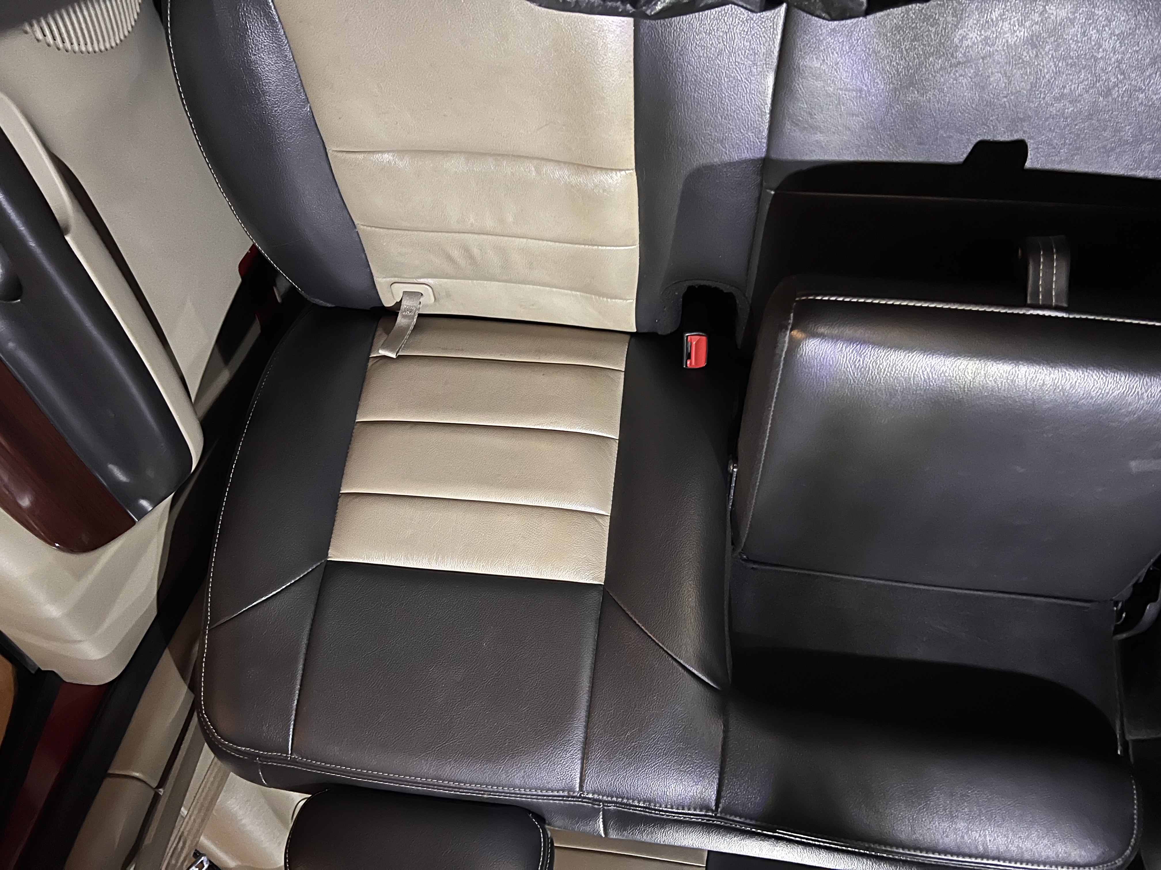 2005 Ford Excursion Eddie Bauer