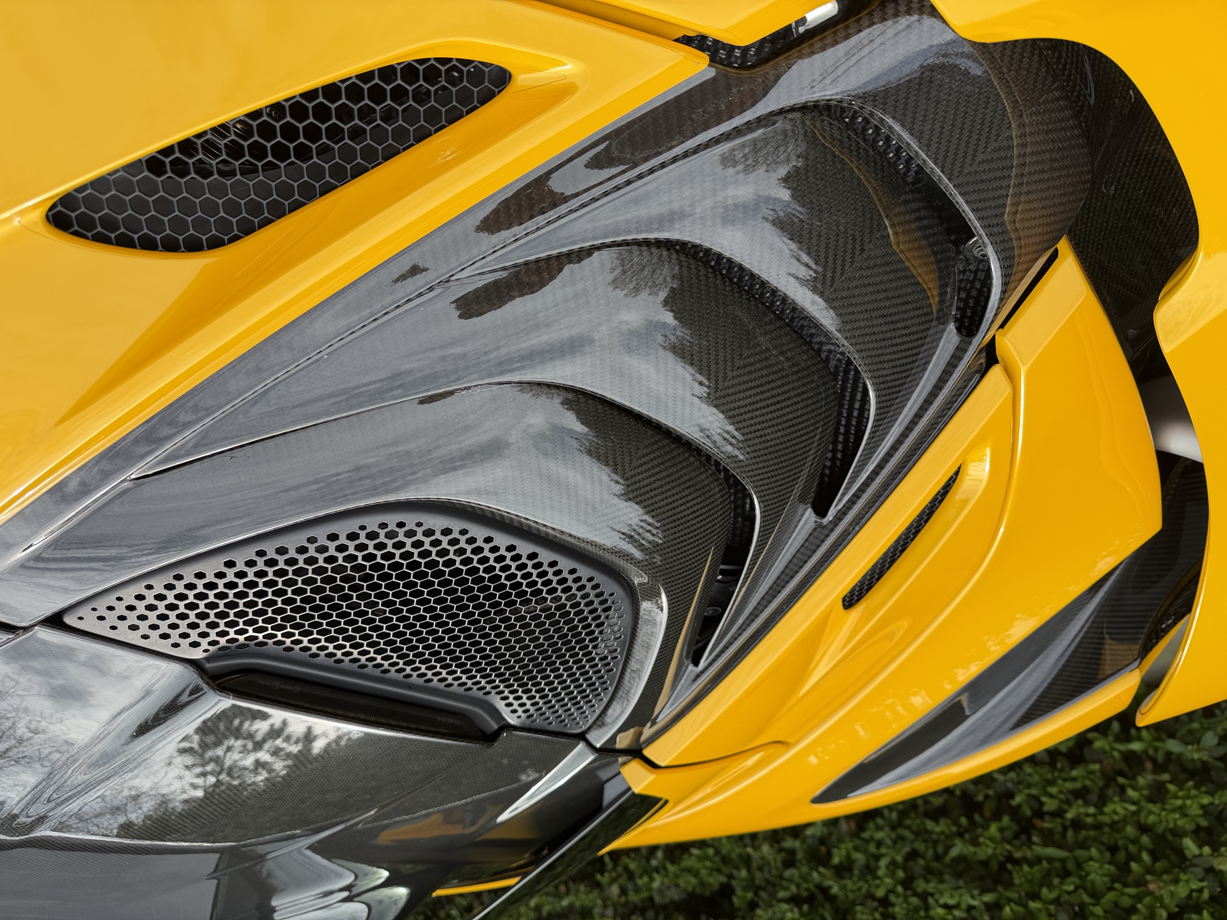 Used 2020 McLaren 720S Spider photo 11