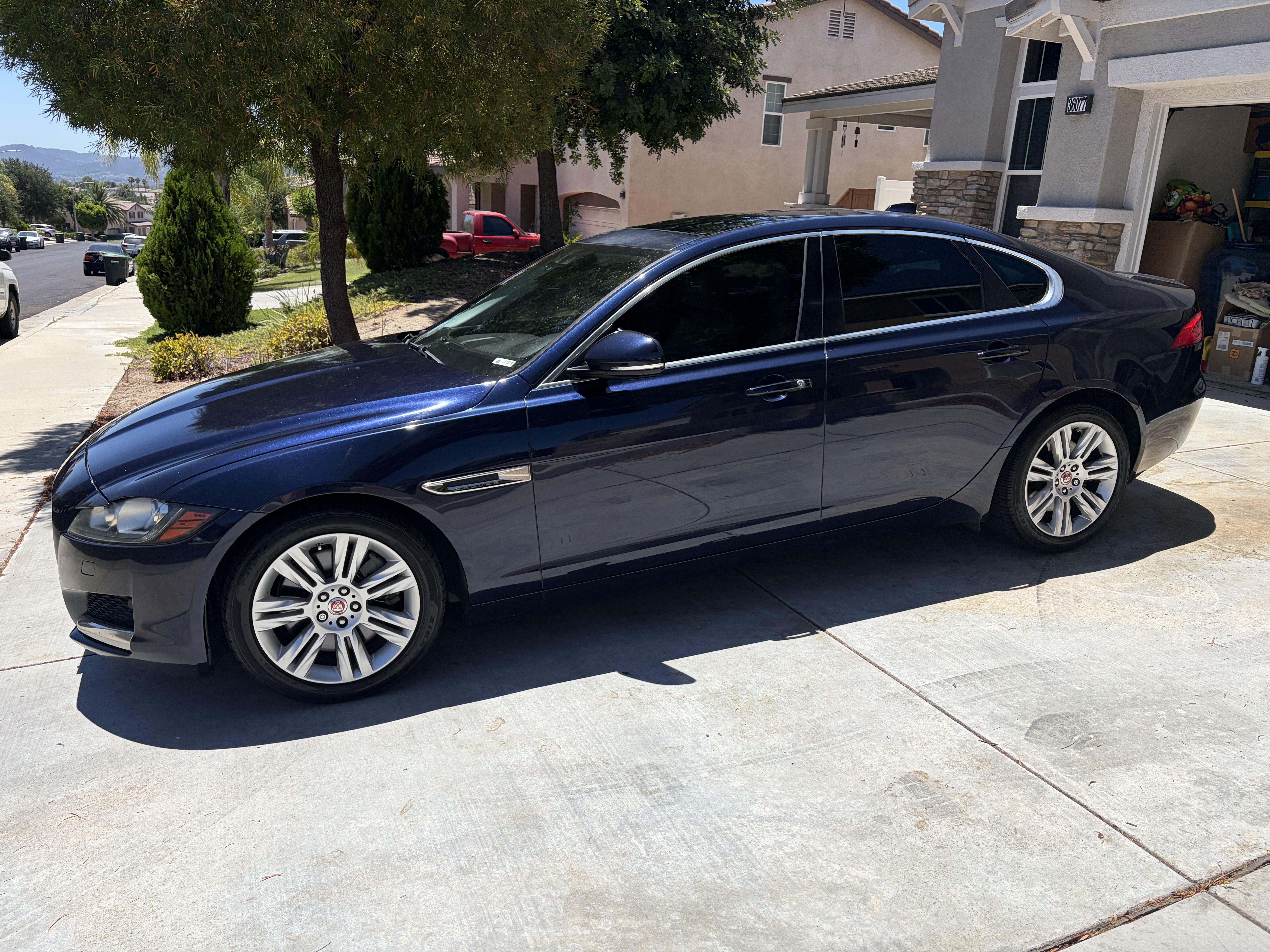 Used 2017 Jaguar XF Premium