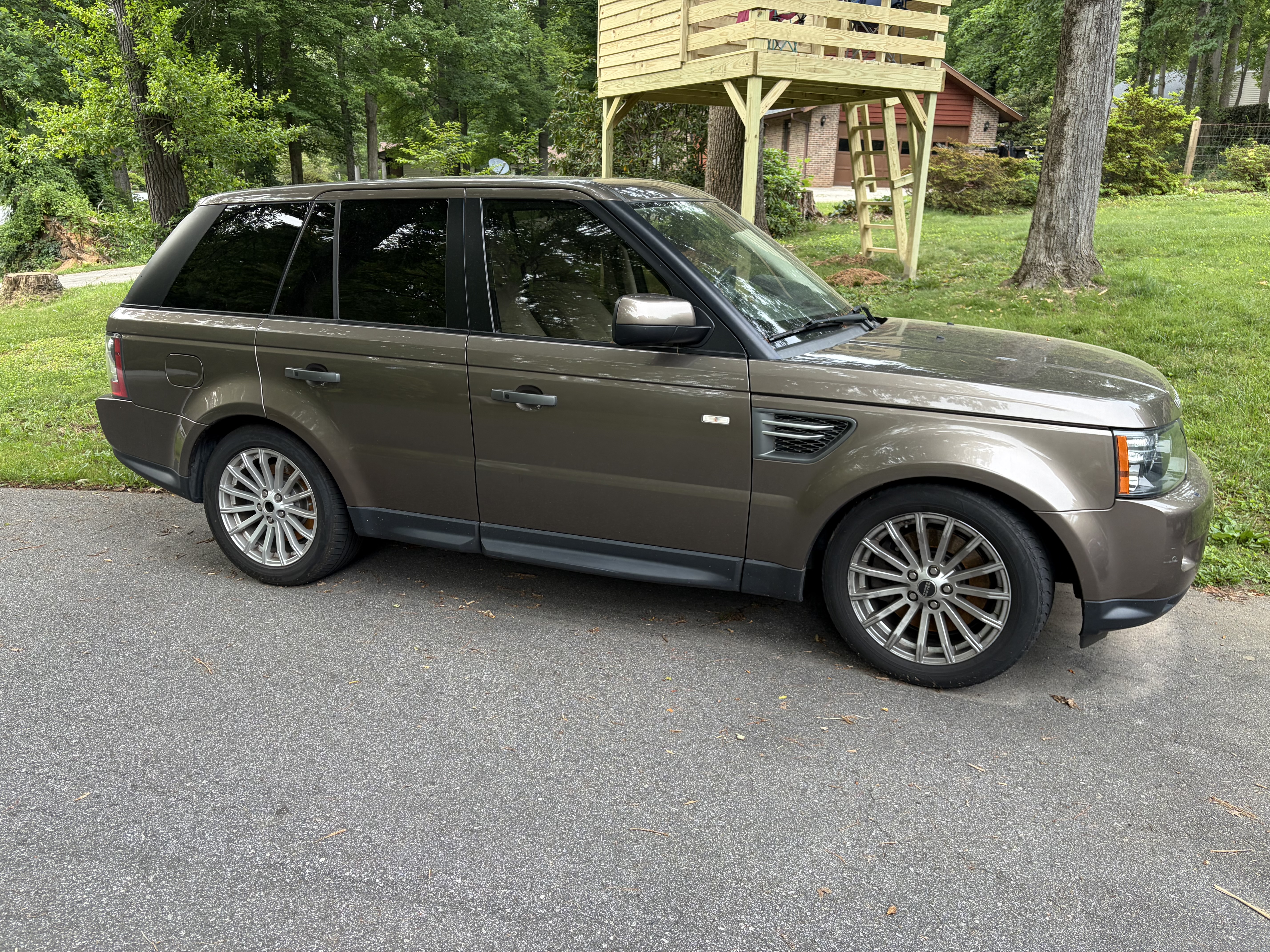 Used 2011 Land Rover Range Rover Sport HSE
