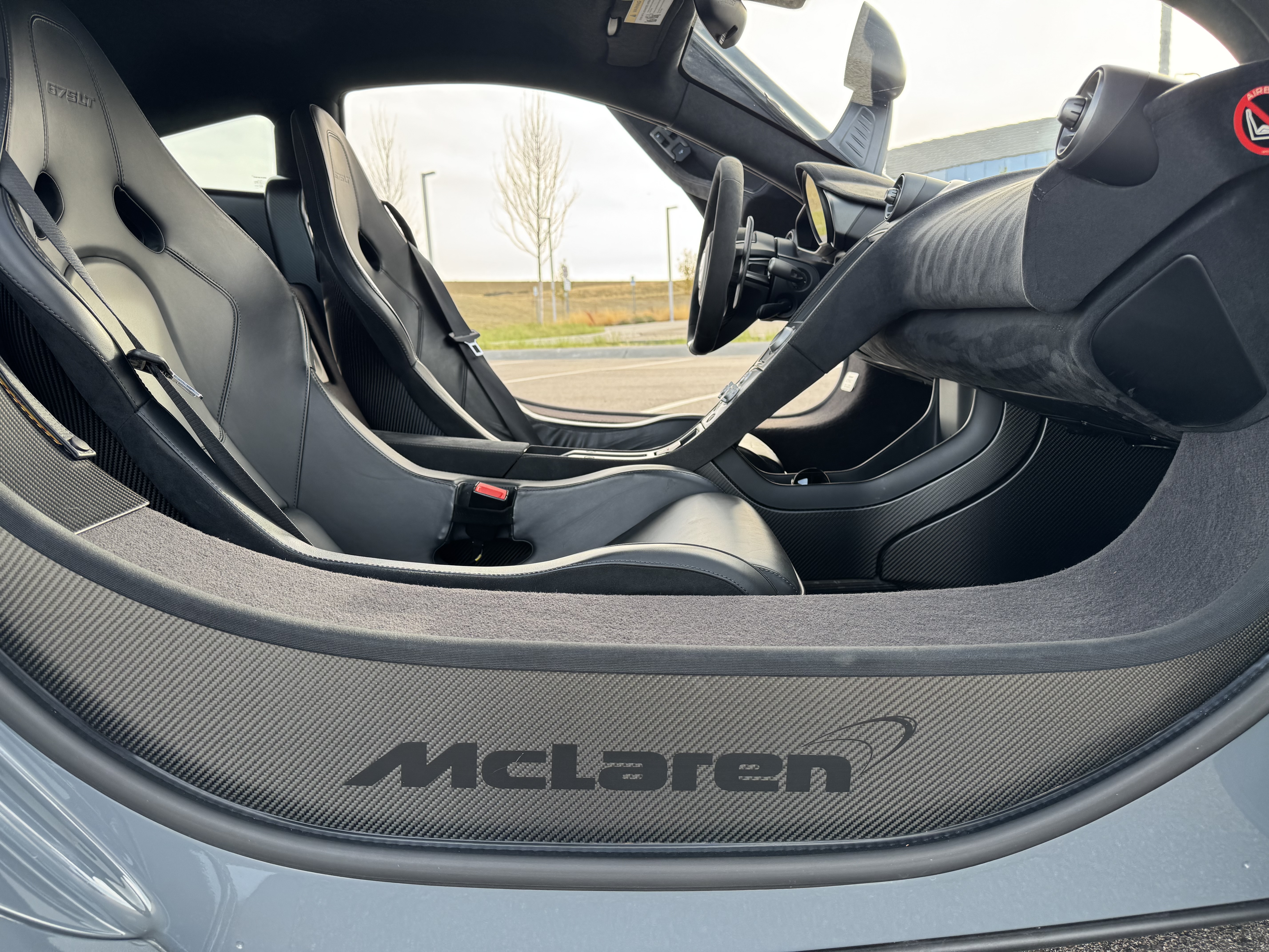 Used 2016 McLaren 675LT Coupe photo 25