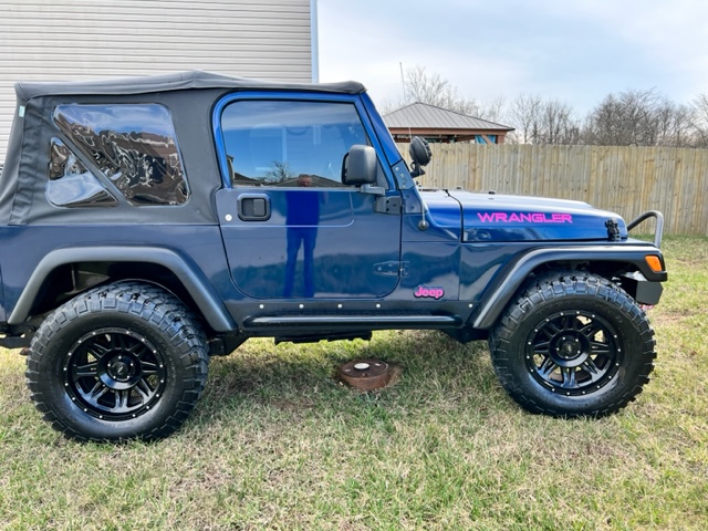 Used Jeep Wrangler SE for Sale Near Me in Bloomington, IN - Autotrader