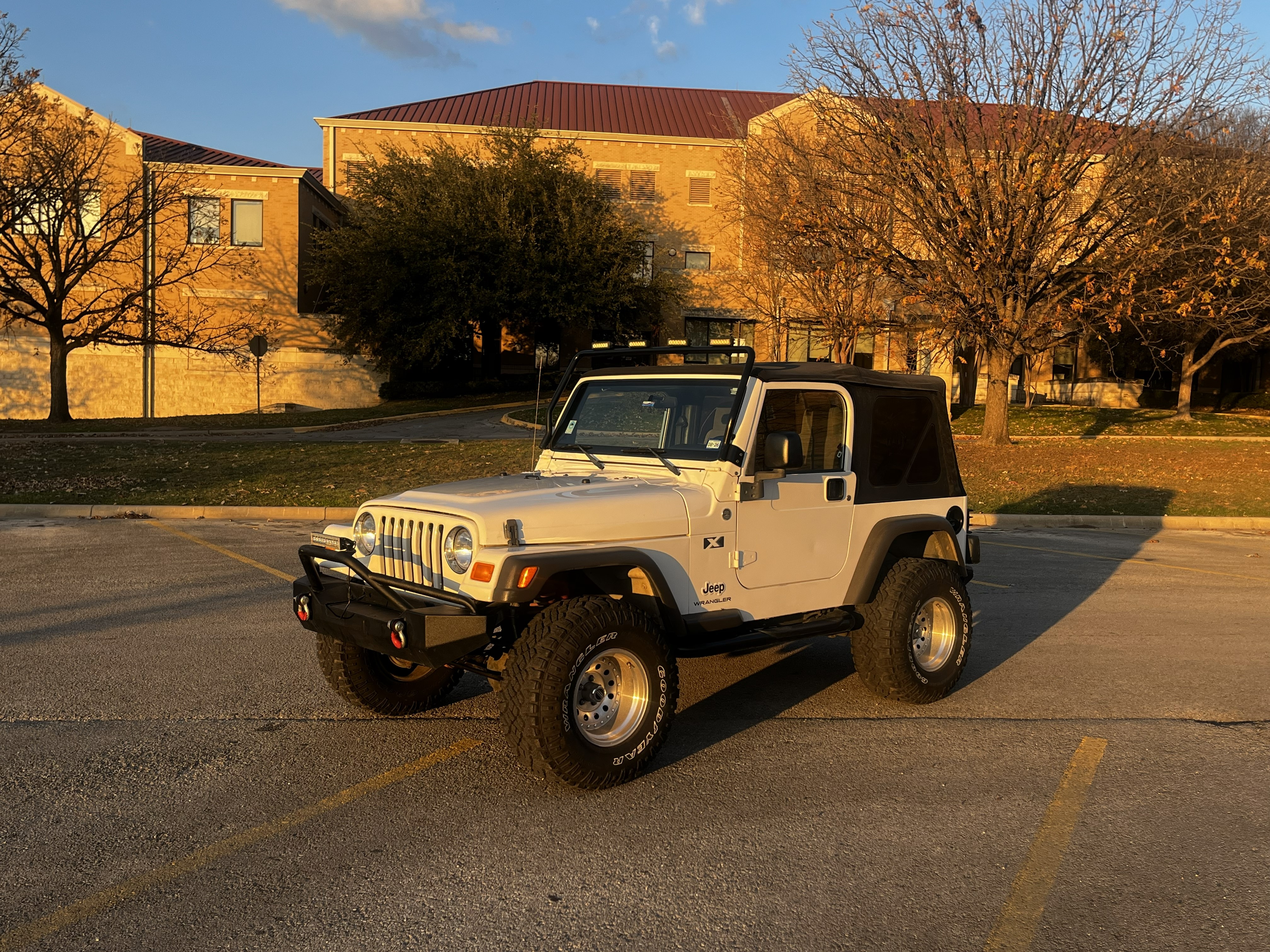 Used 2005 Jeep Wrangler X w/ Tire & Wheel Group (Ecco)