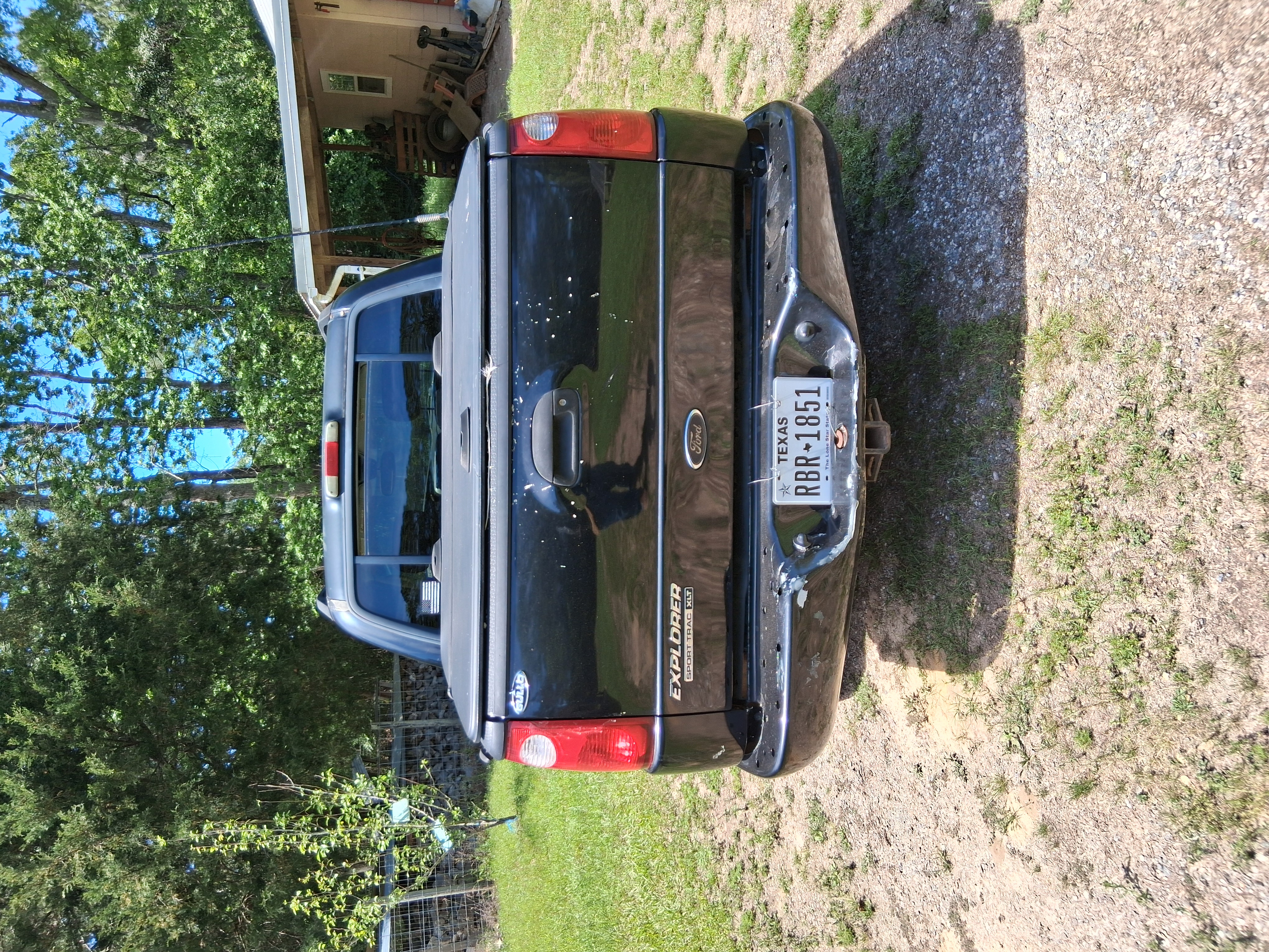 2004 Ford Explorer Sport Trac XLT