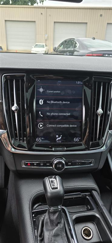 2019 Volvo S90 T5 Momentum