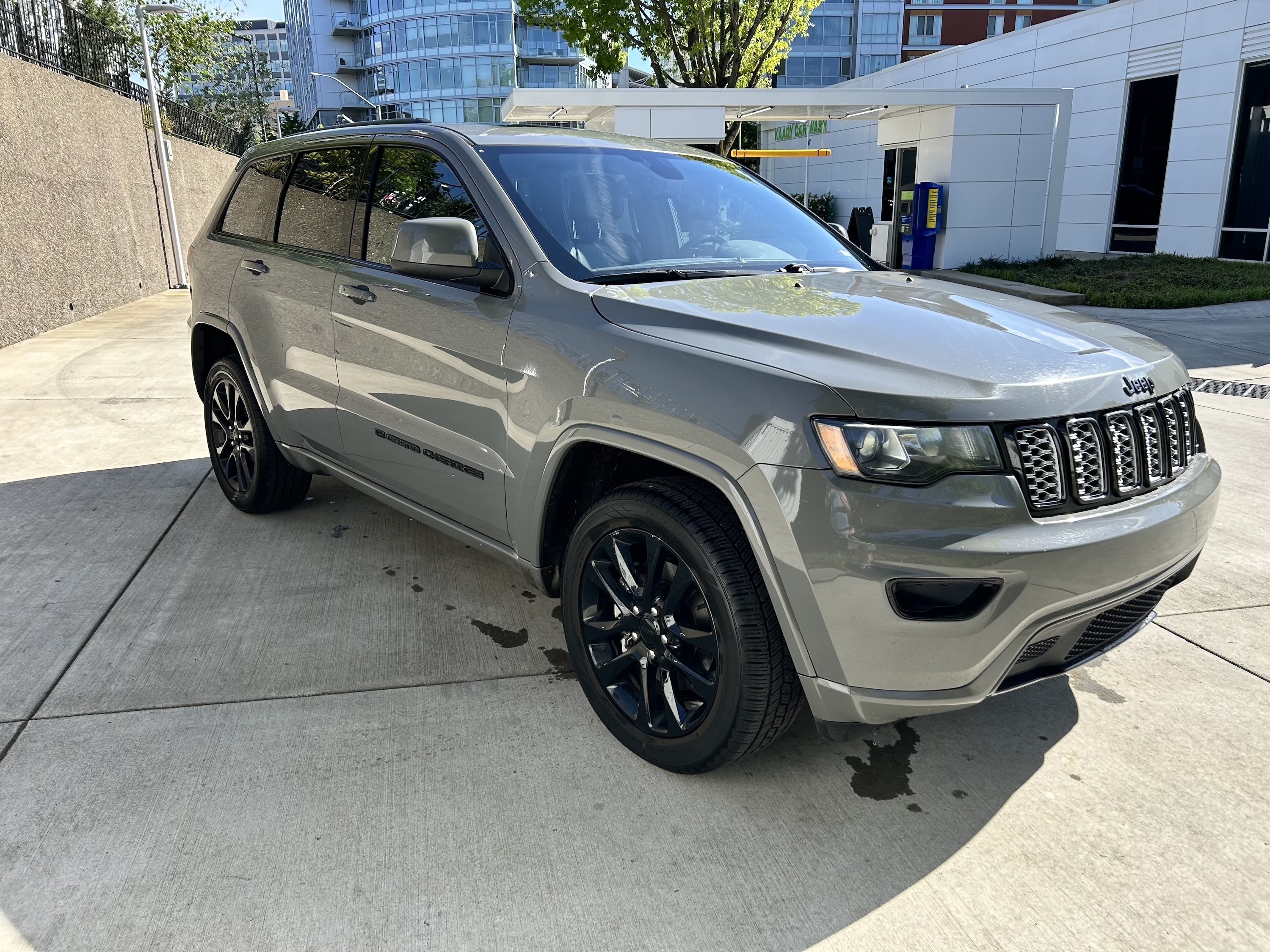 2022 Jeep Grand Cherokee Laredo X