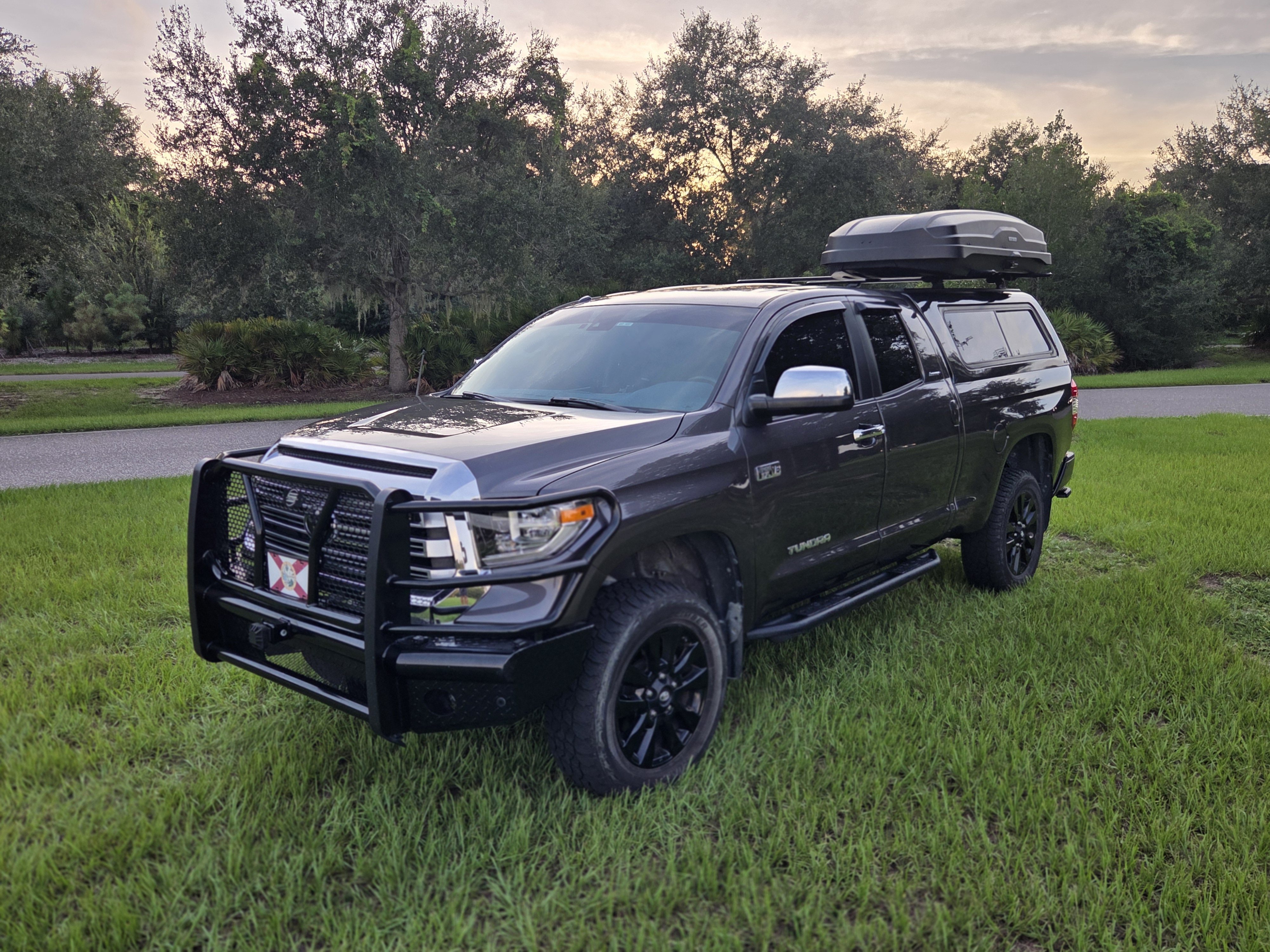 Used 2018 Toyota Tundra Limited w/ Limited Premium Package