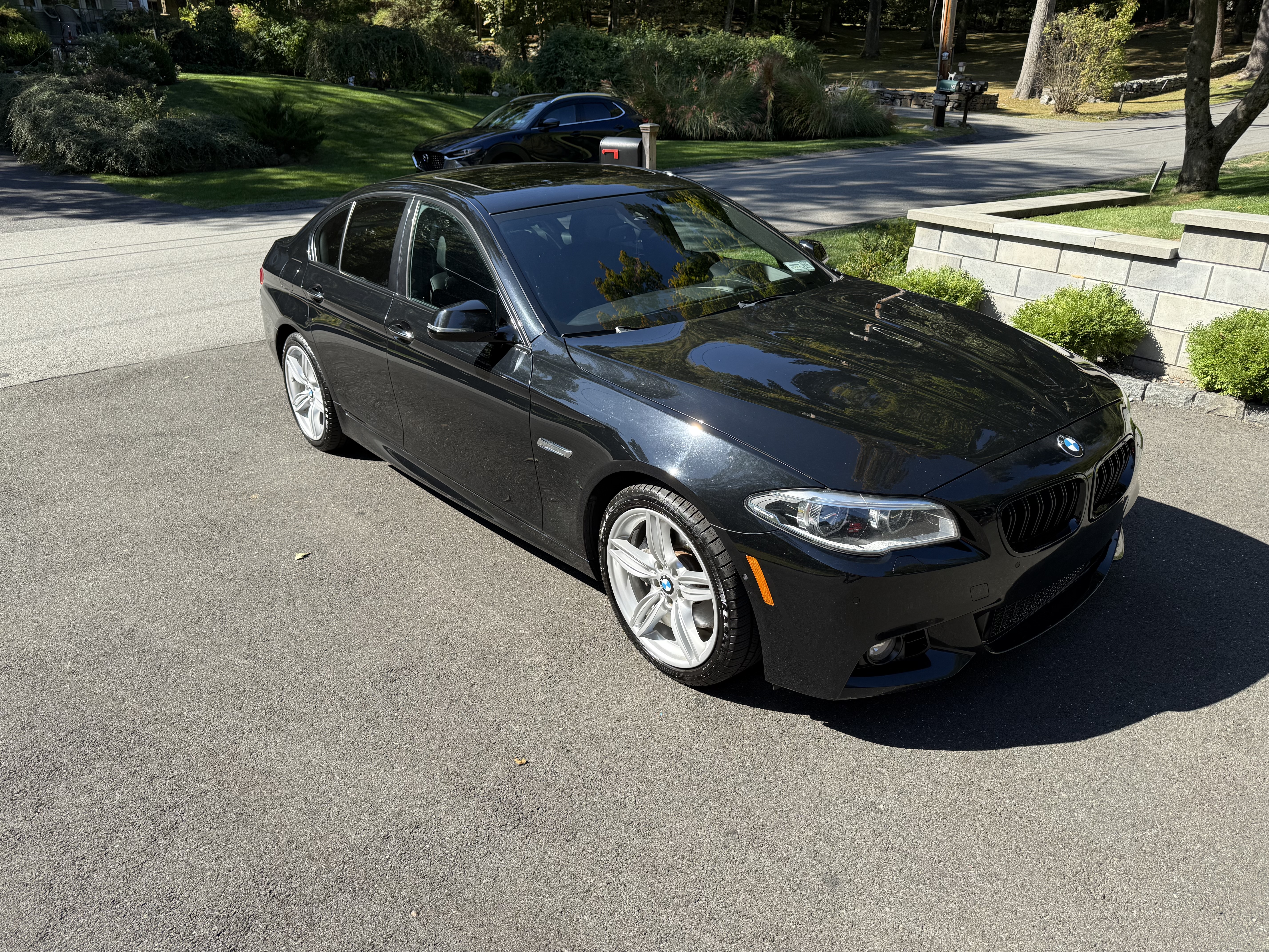 2016 BMW 550i xDrive Sedan