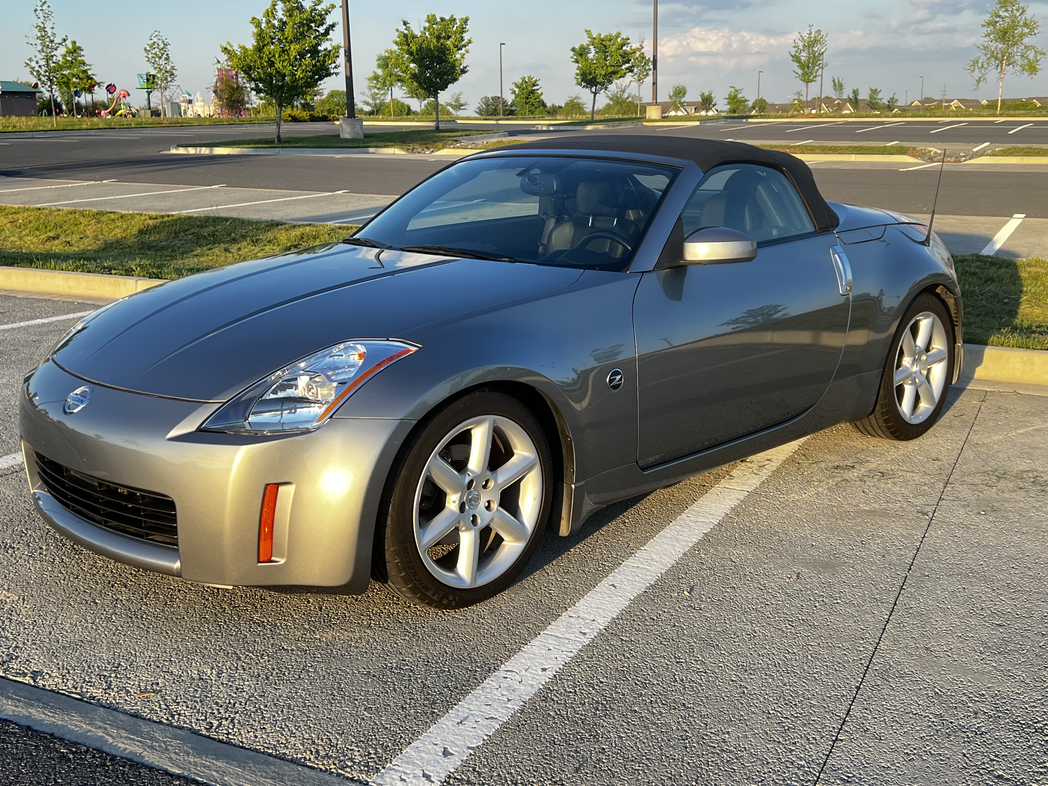 Used 2004 Nissan 350Z for Sale - Kelley Blue Book