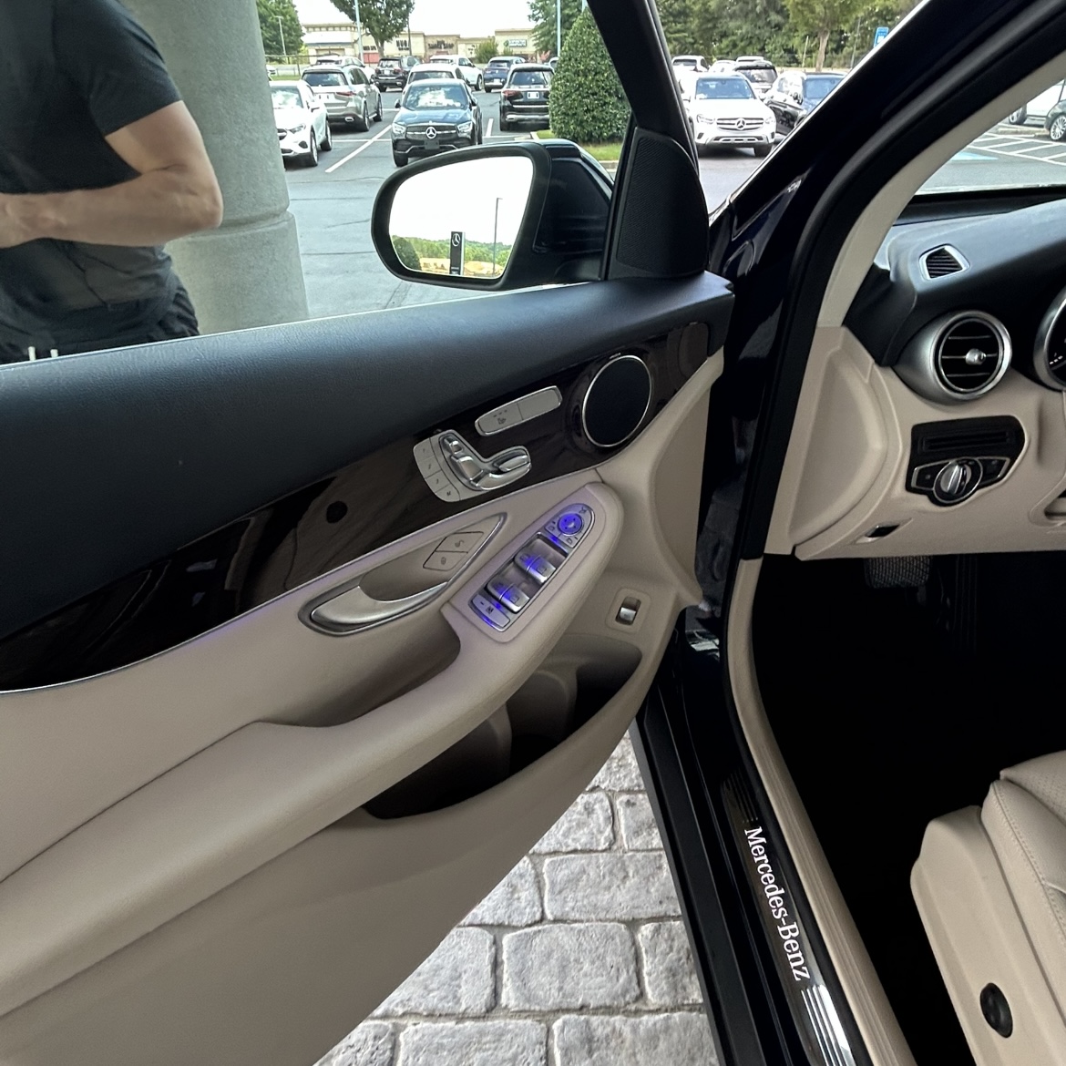 2022 Mercedes-Benz GLC 300