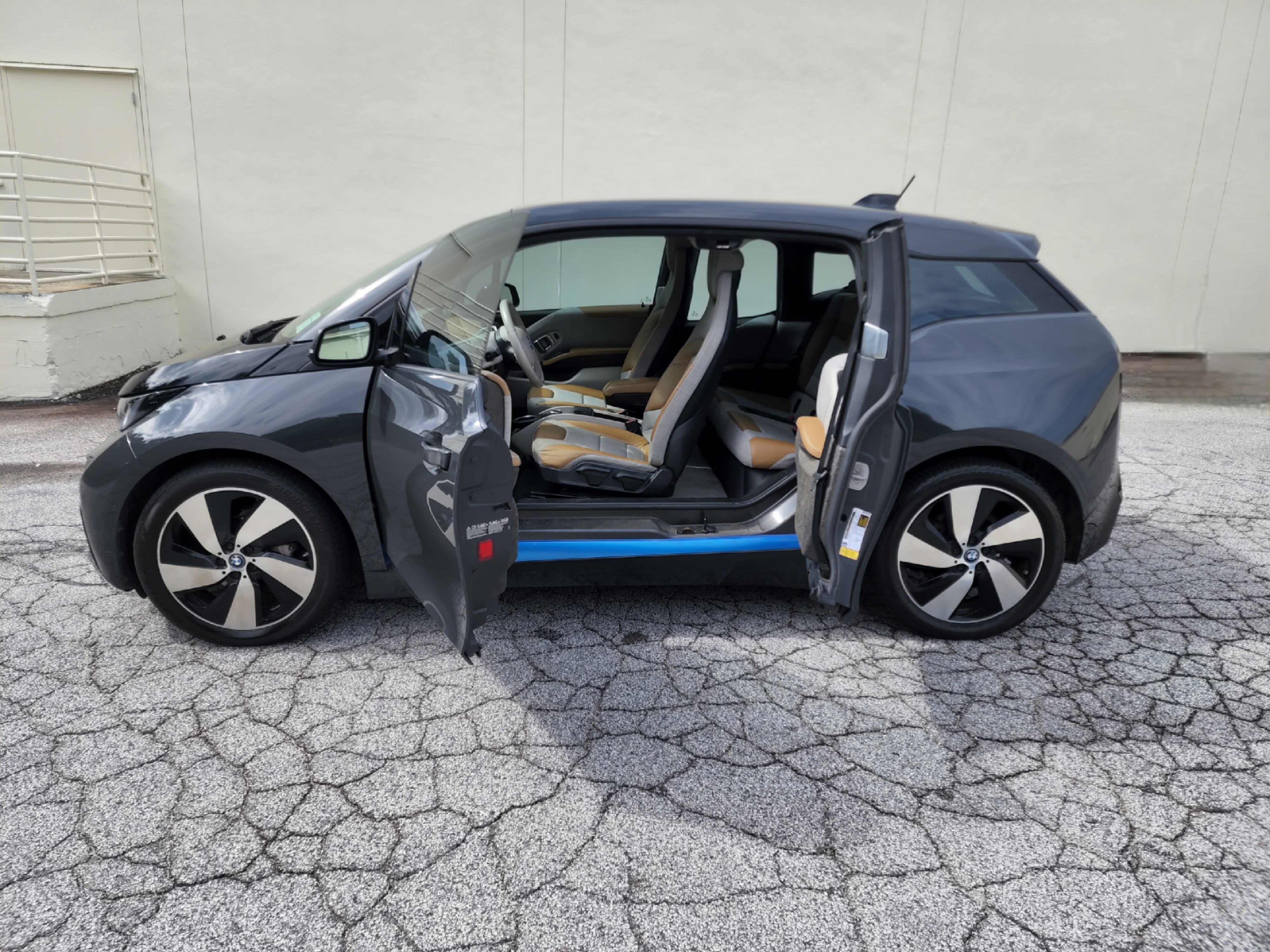 2015 BMW i3 w/ Range Extender