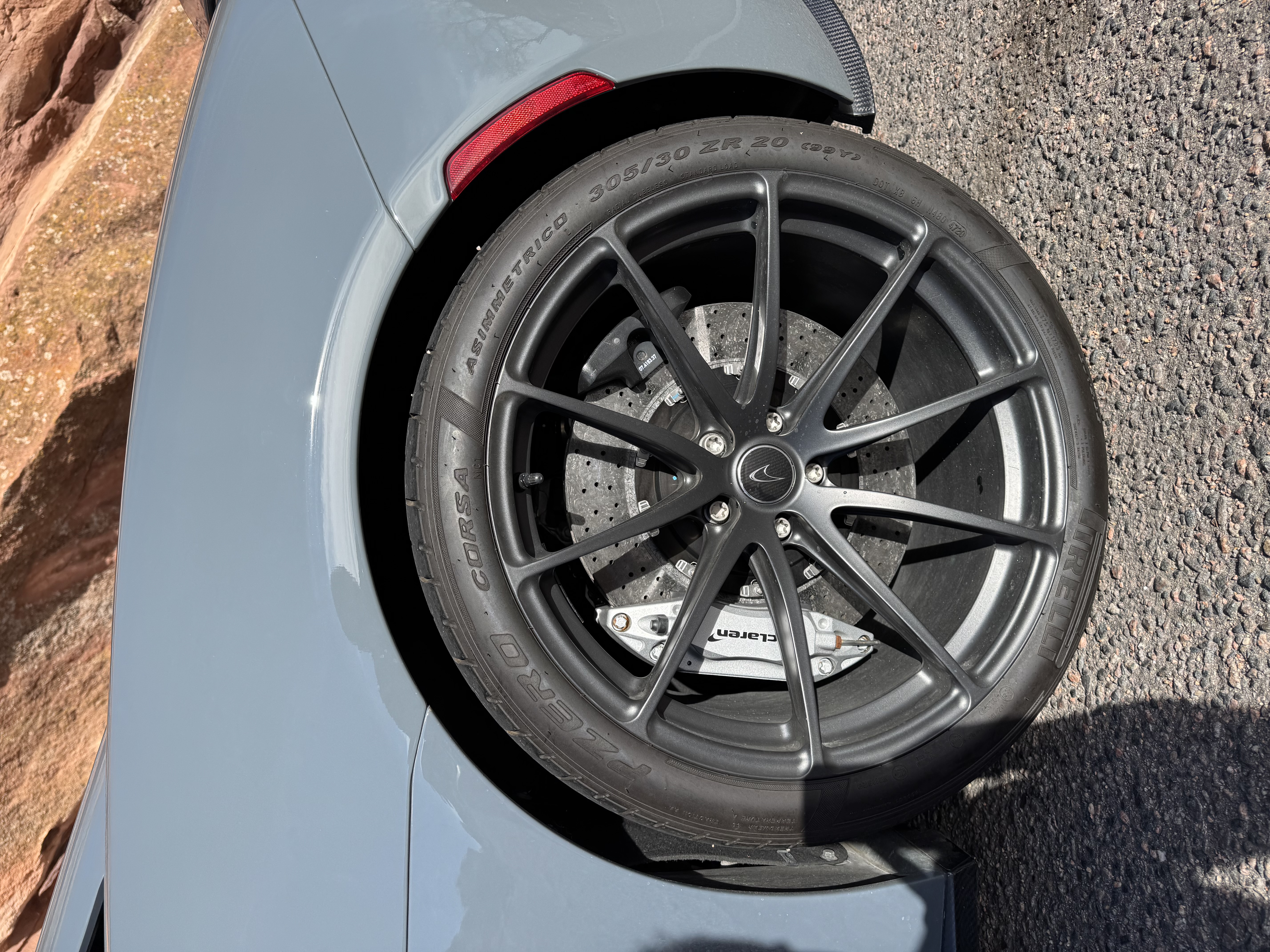 Used 2016 McLaren 675LT Coupe photo 16