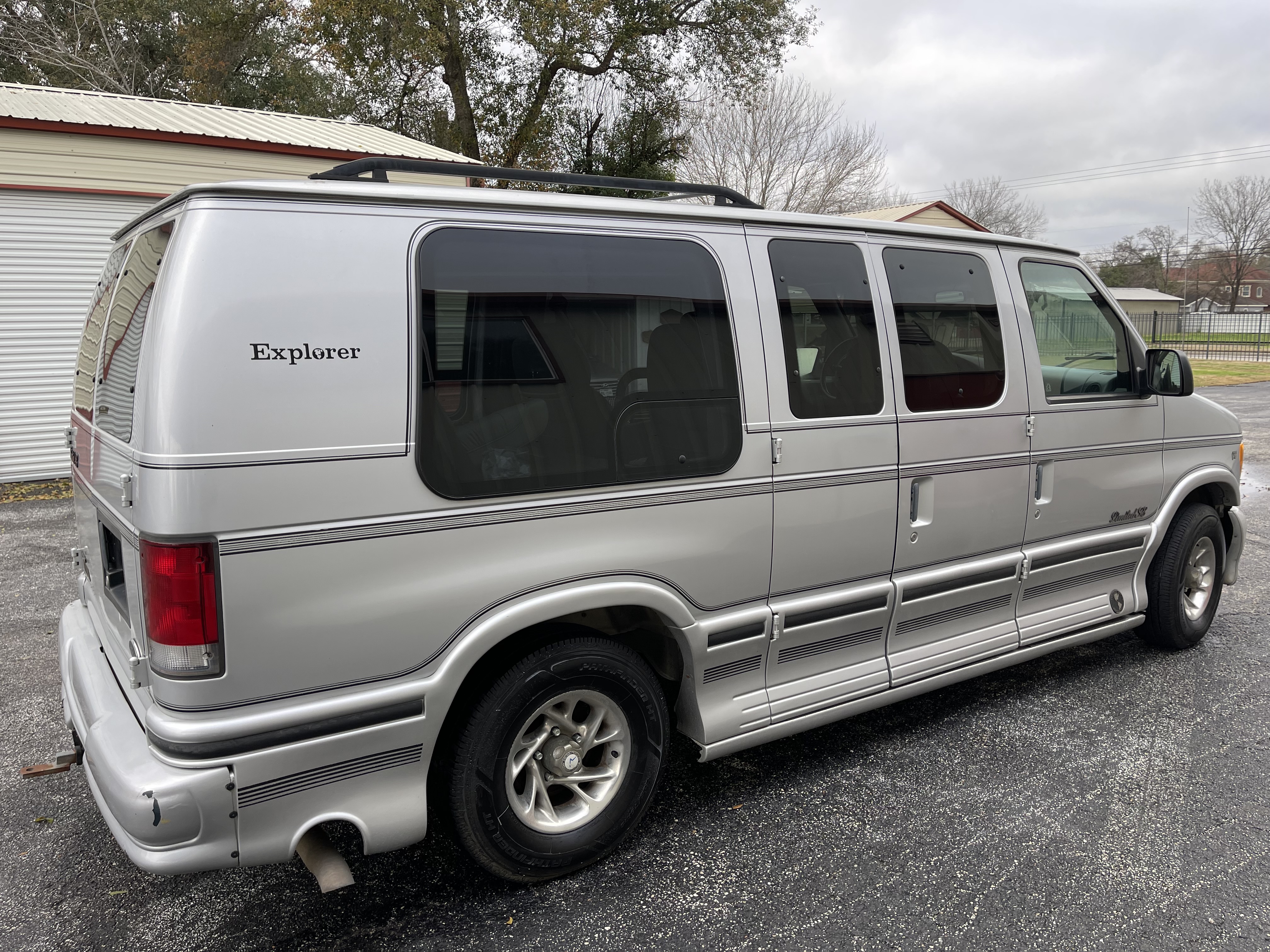 Ford e150 clearance explorer van