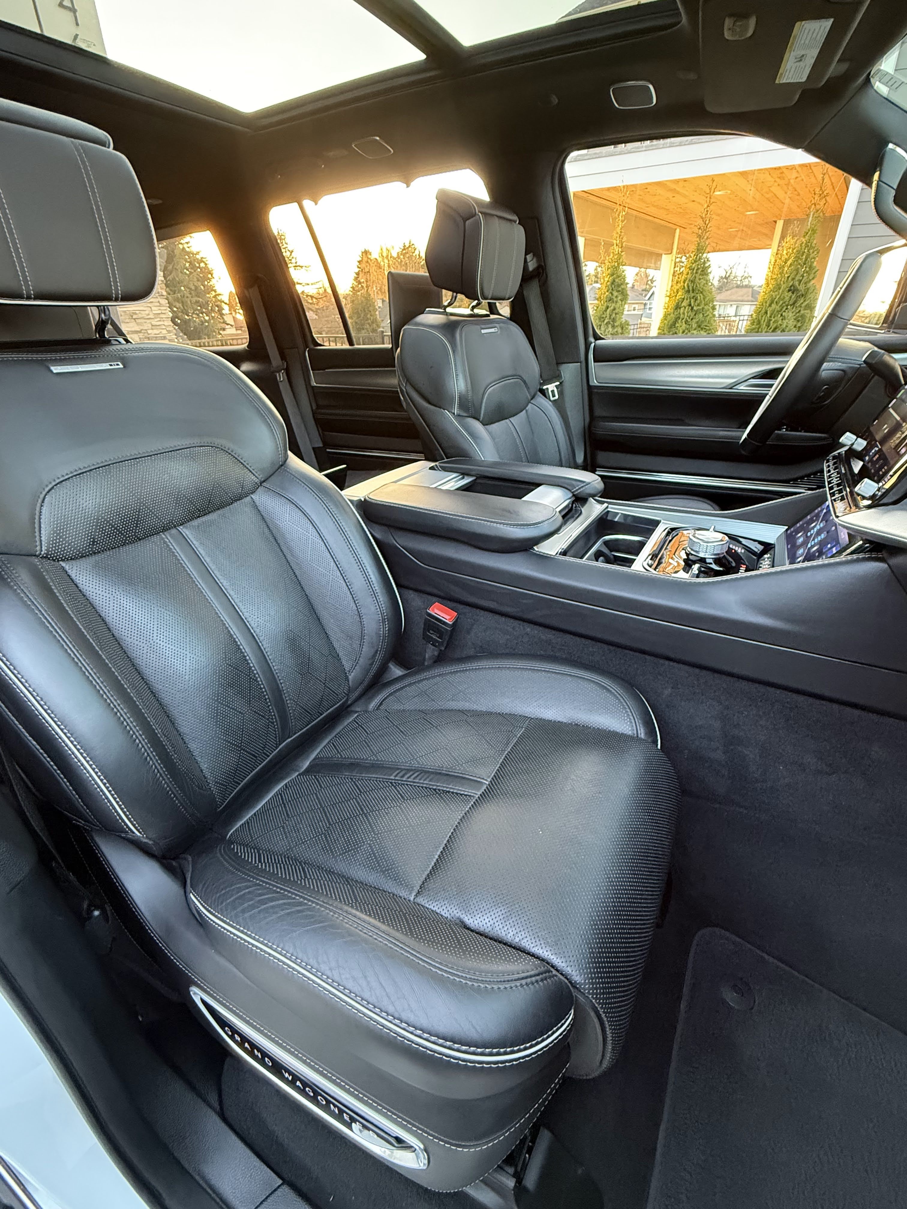 2023 Jeep Grand Wagoneer L Series II