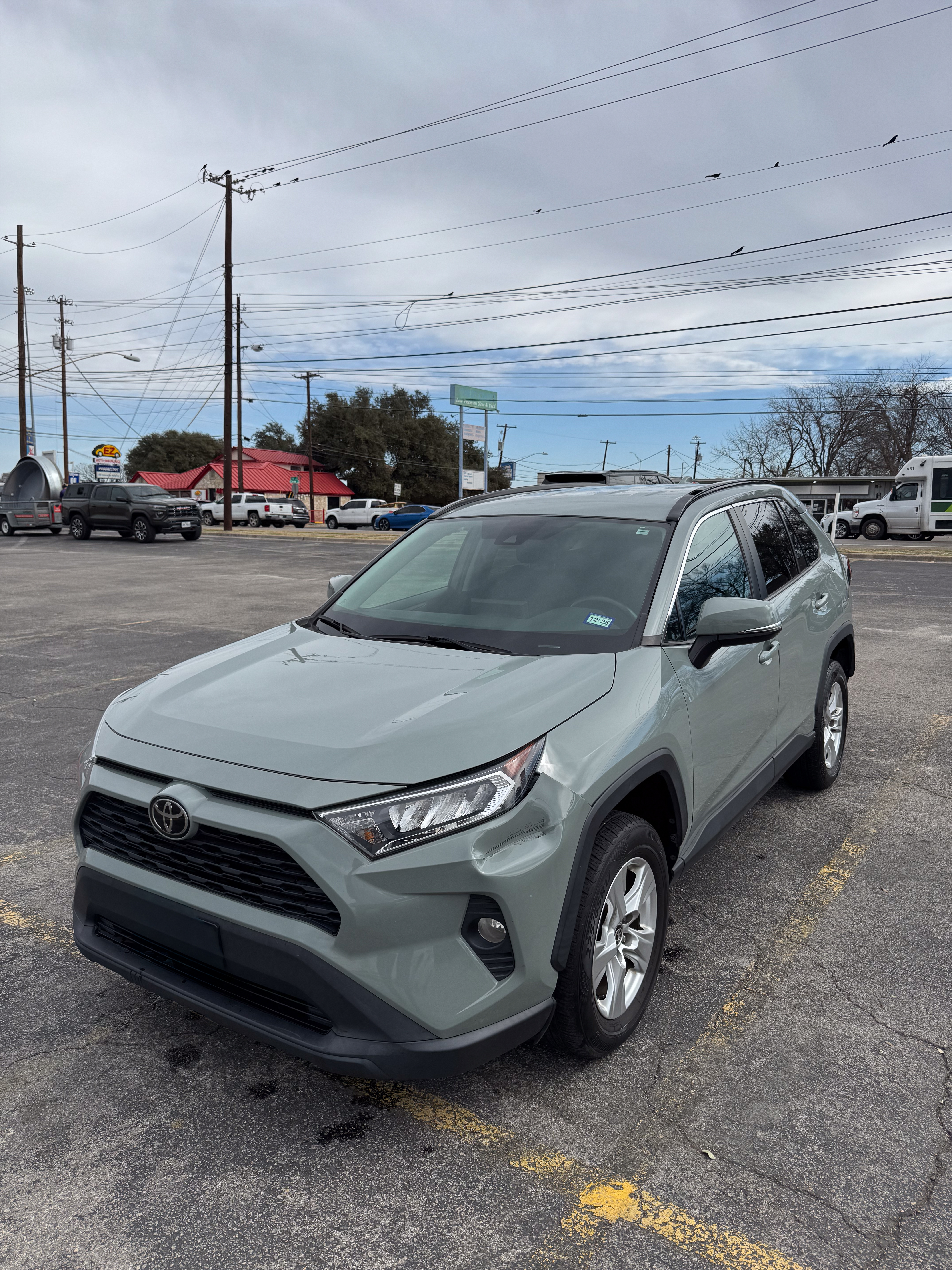 2021 Toyota RAV4 XLE