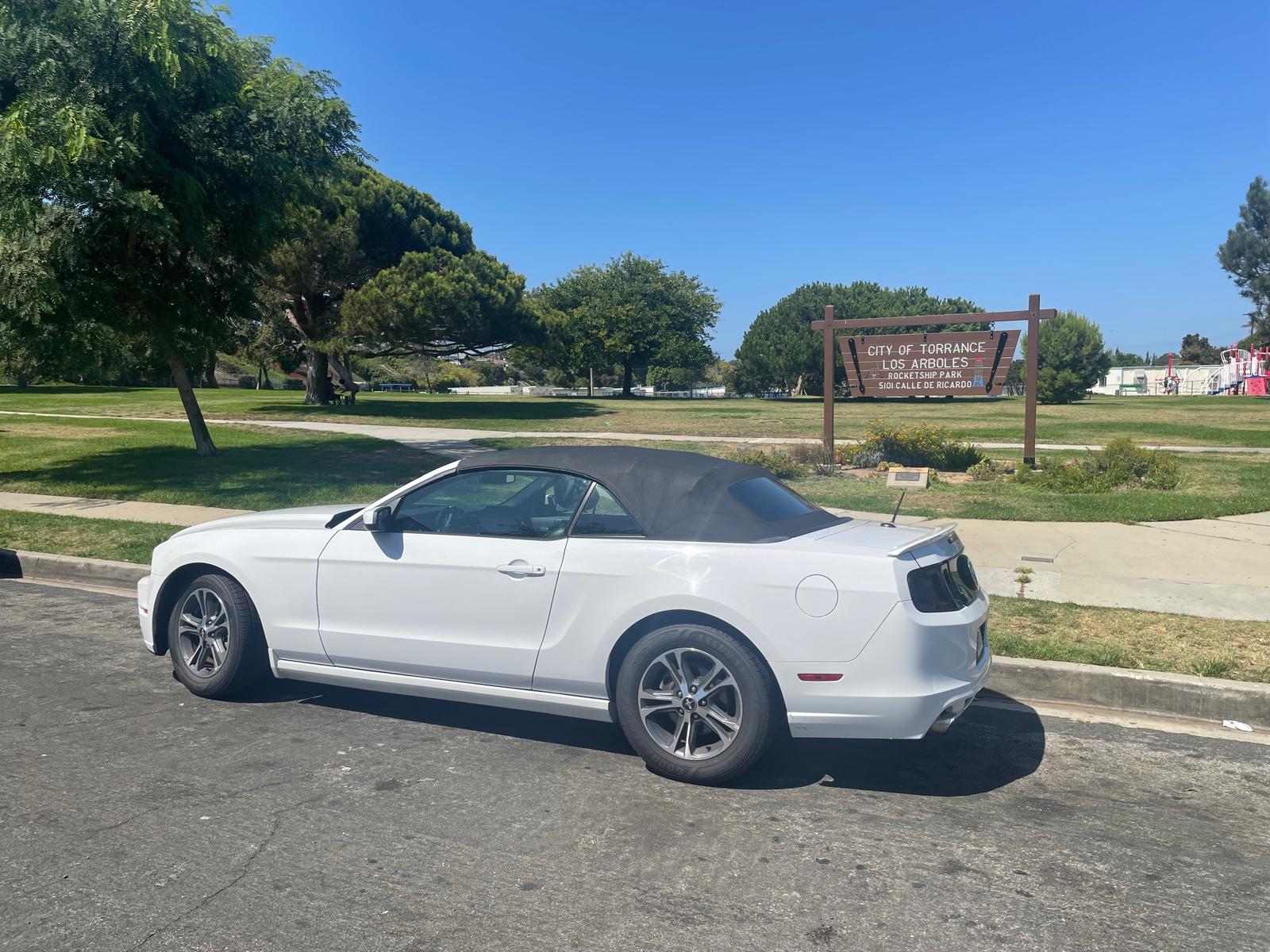 2014 Ford Mustang Premium