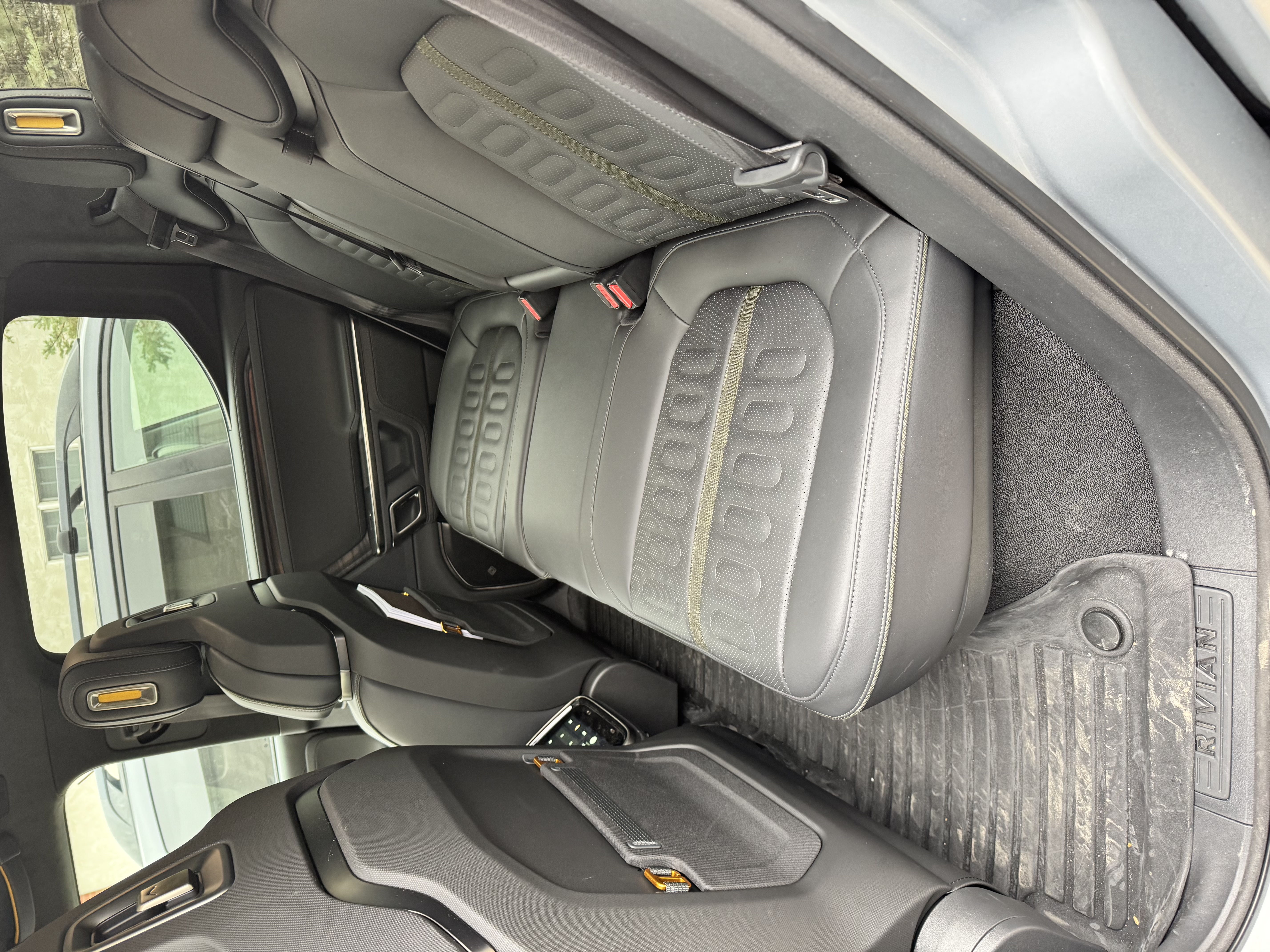 2024 Rivian R1T Adventure