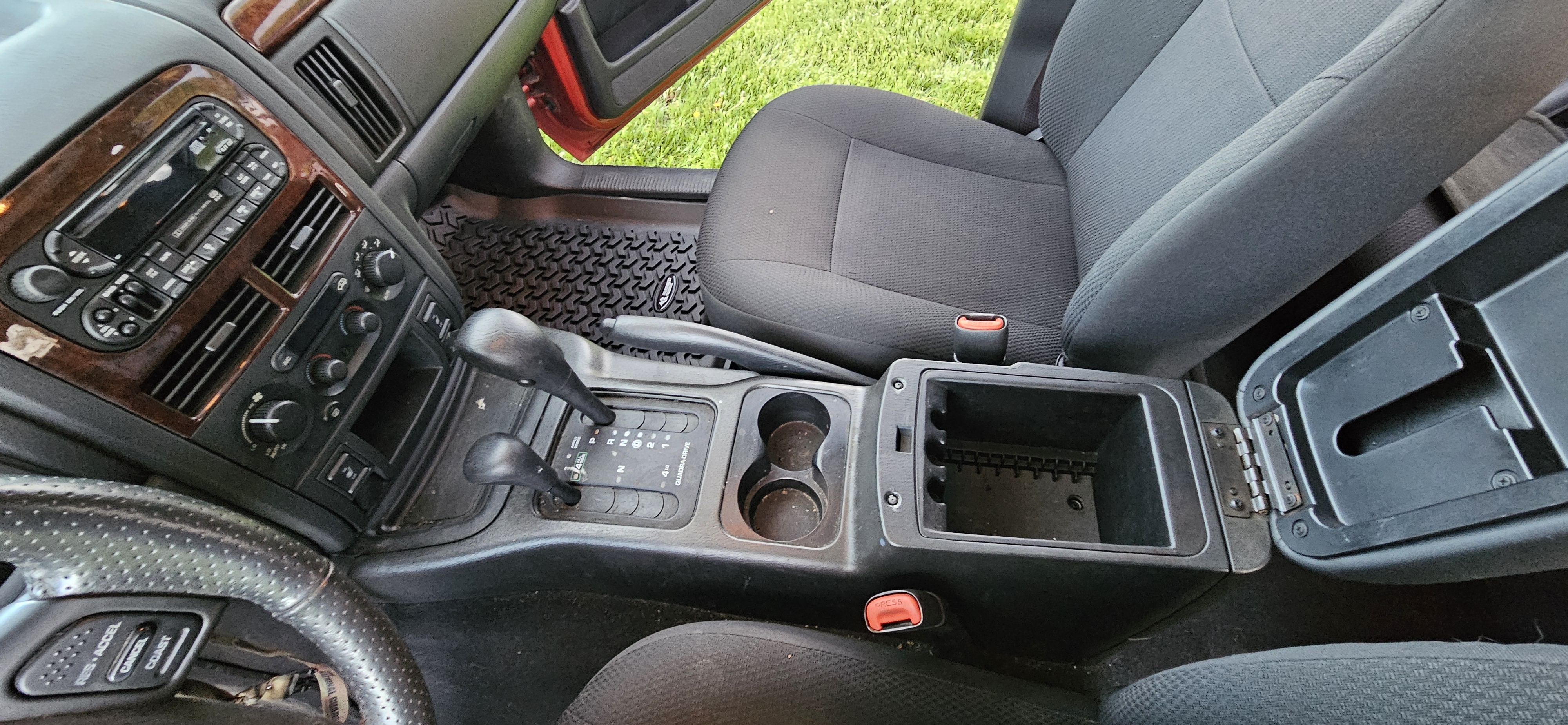 2004 Jeep Grand Cherokee Overland