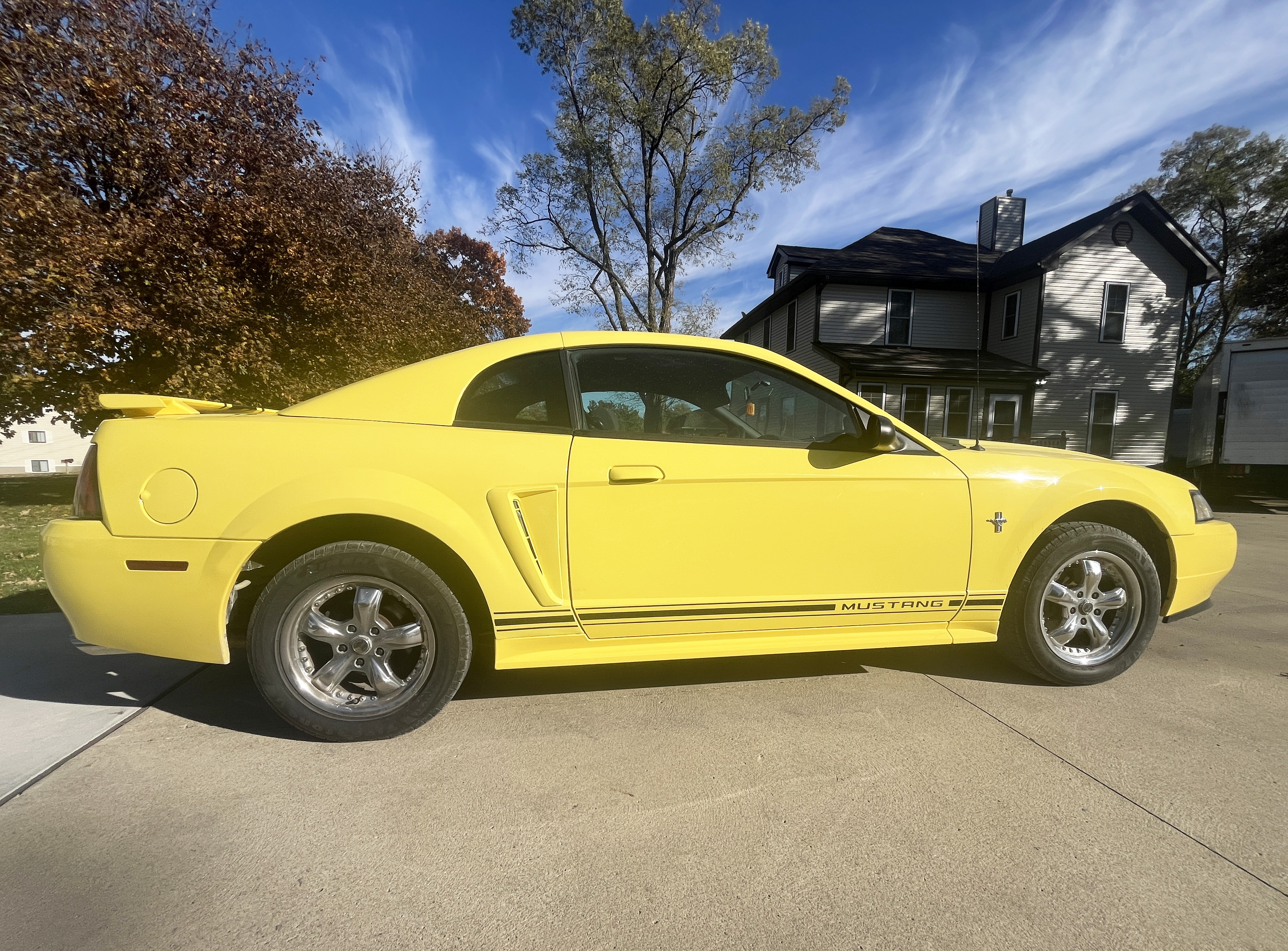Used 2001 Ford Mustang Coupe